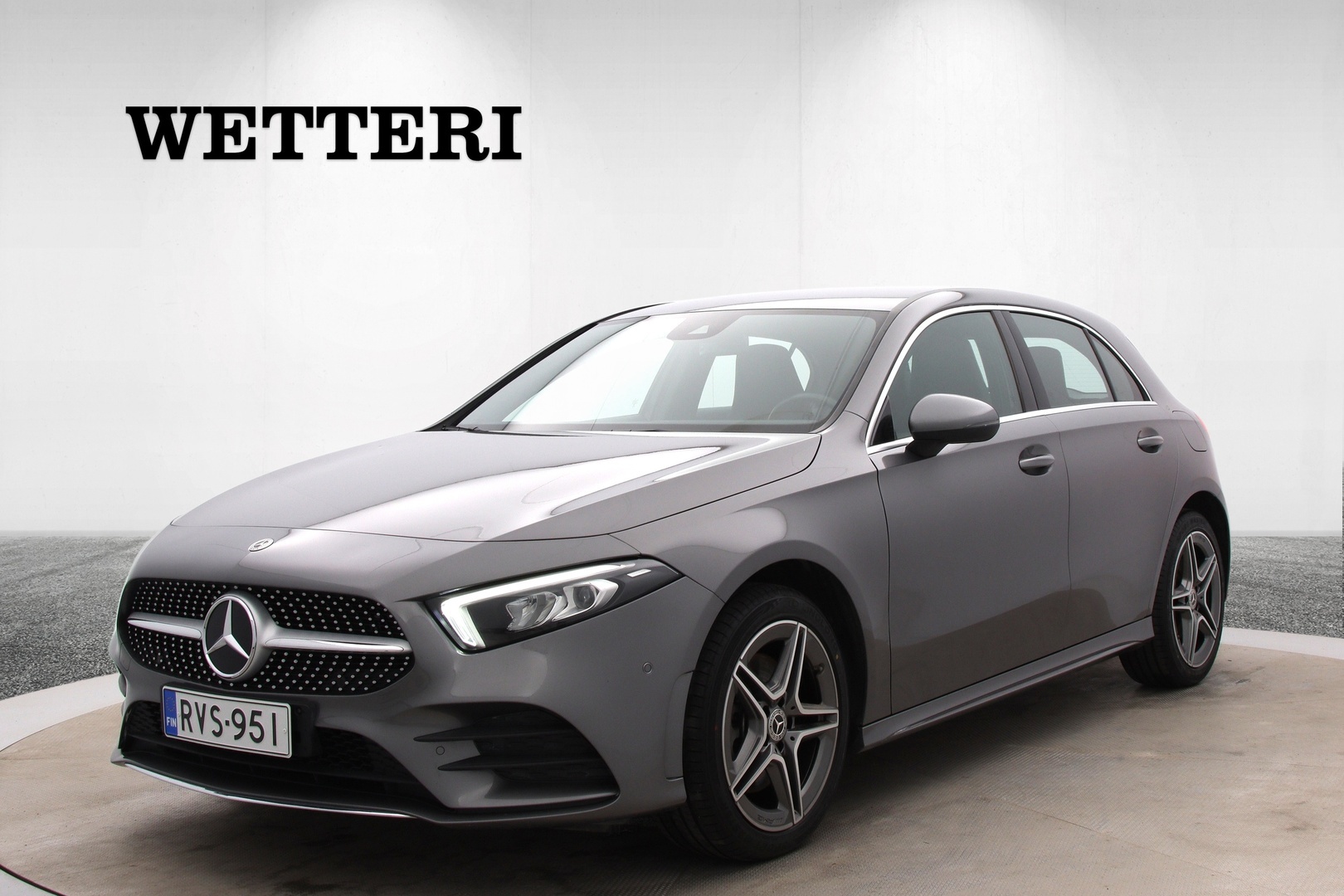 MERCEDES-BENZ A 250 e A Business AMG***Navi / Tutkat / P.Kamera*** - ***Merkkihuollettu / Vakkari / AMG / Soh 96,3%***