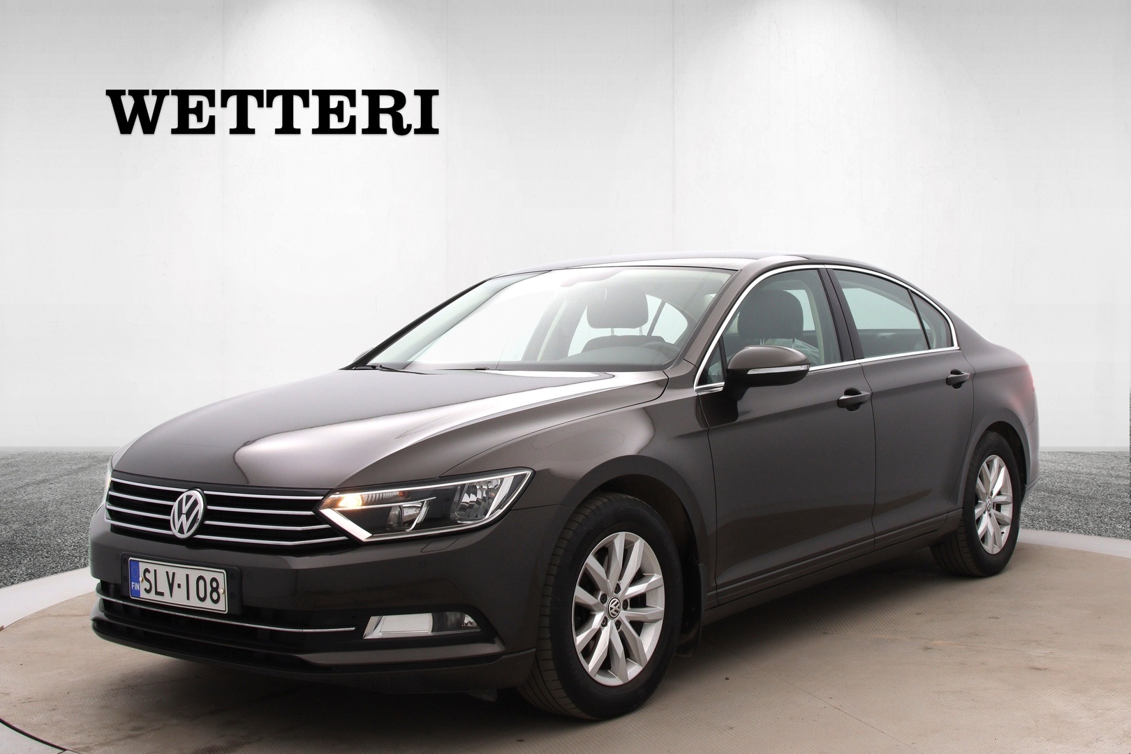 VOLKSWAGEN Passat Sedan Comfortline 1,4 TSI 125 hv DSG-automaatti **Vähän ajettu! - Ergo -istuin // Aut ilmastointi // Vetokoukku // Tutkat // Koukku ** - **Suomi-auto - Juuri huollettu** 