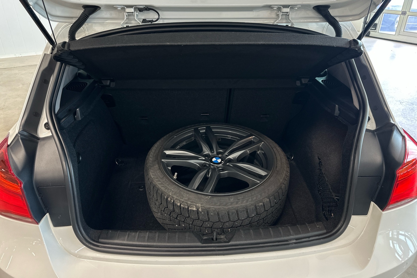 BMW 120 F20 Hatchback 120i A Business 2015, kuva 7/16