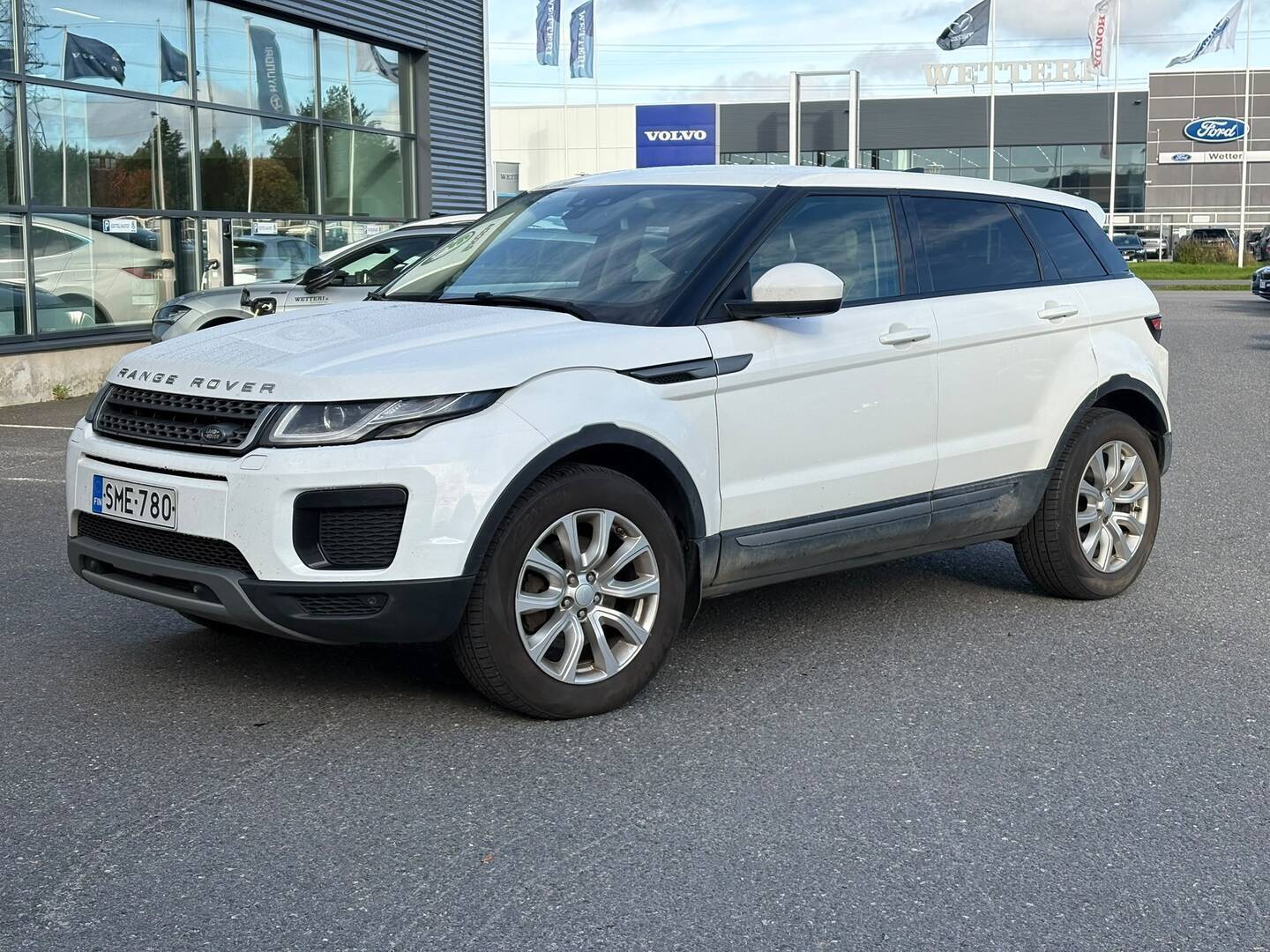 LAND ROVER Range Rover Evoque 2,0 TD4 180 Aut SE Business - **Juuri tullut!**
