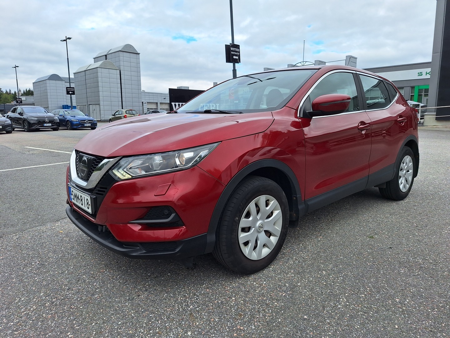 NISSAN Qashqai DIG-T 115 Visia 6MT / Myydään huutokaupassa! / - **Huutokaupat.com kohdenumero: 6500177 / Vähän ajettu / Suomi-auto**