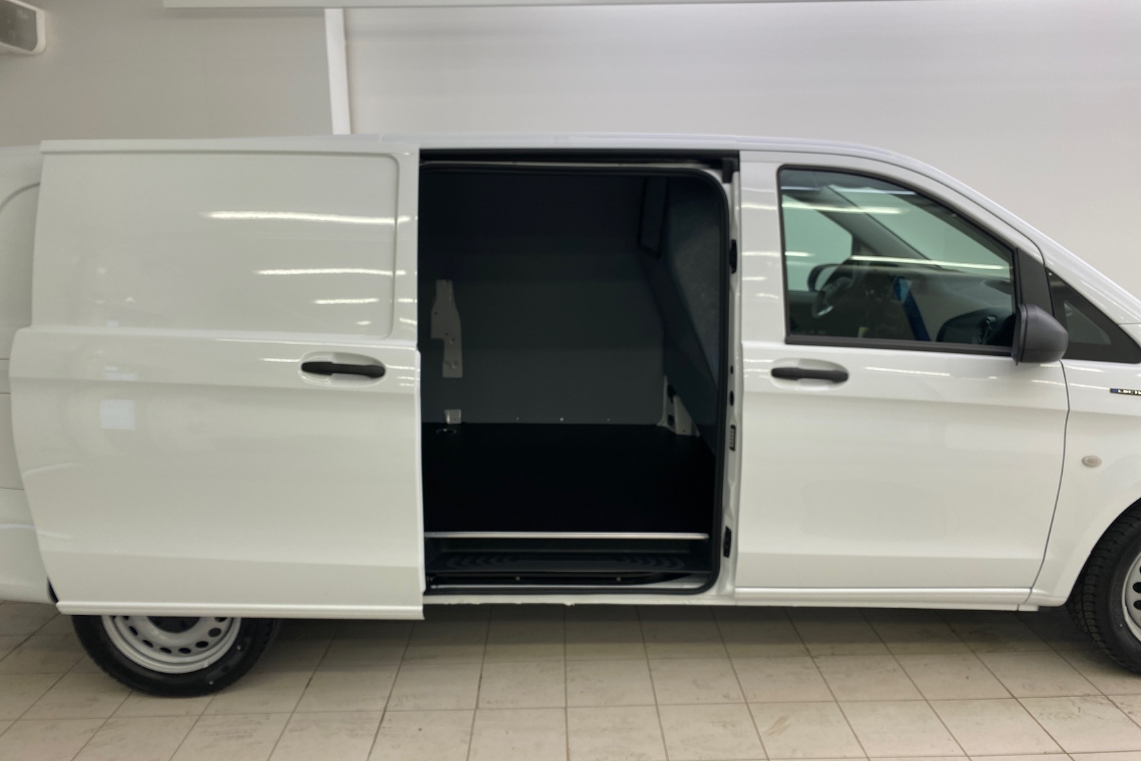 Mercedes-Benz Vito 2025, kuva 7/15
