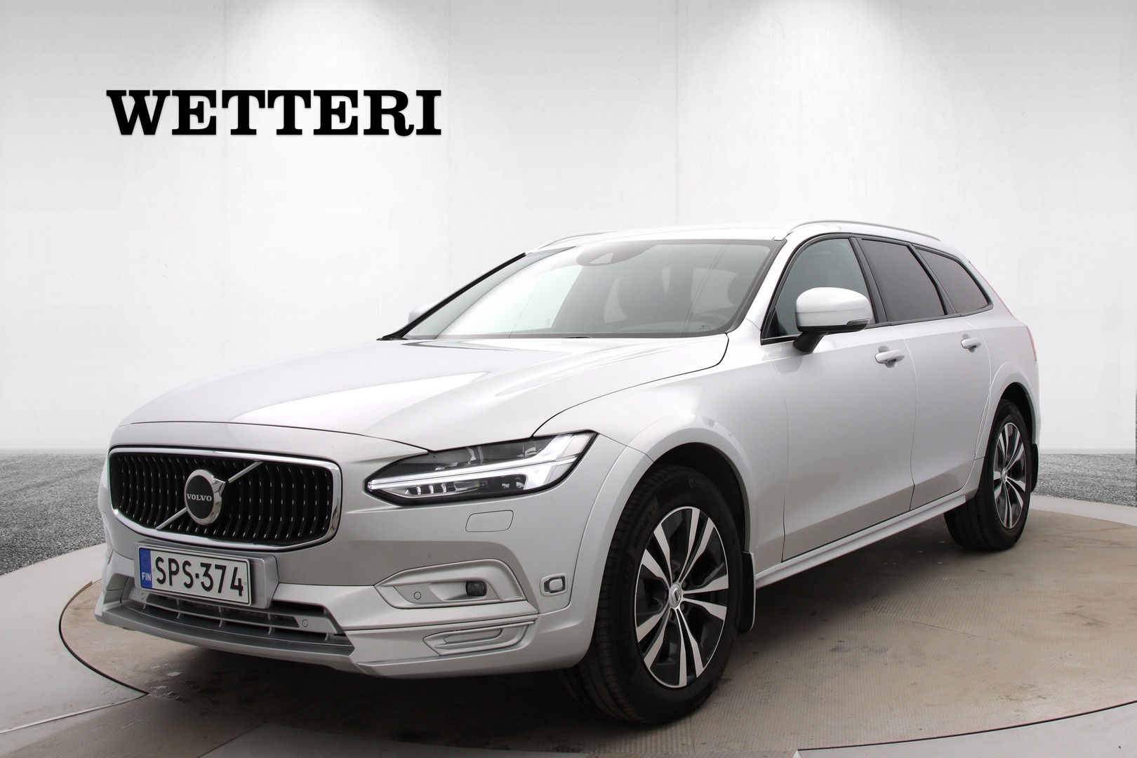 VOLVO V90 Cross Country B4 AWD D-MHEV Edition * Keyless / Nahat muistilla / Mukautuva vakionopeus / Taittuva Koukku * - * Istuinlämmitys edessä & takana / VOC Webasto / Ratin lämmitys / LEDit avustimella *