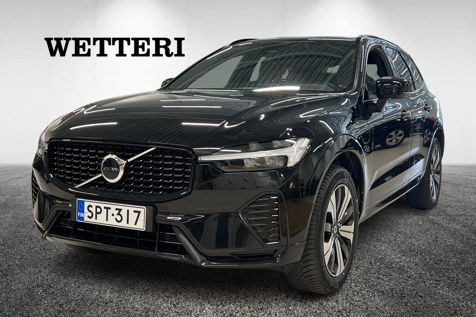 VOLVO XC60 T6 AWD Long Range Plus Dark aut / Suomi-Auto / Vetokoukku / PA-Lisälämmitin / Panorama / H&K / - / Panorama / H&K / Pilot-Assist / Vetokoukku / Muistipenkit / Carplay / 