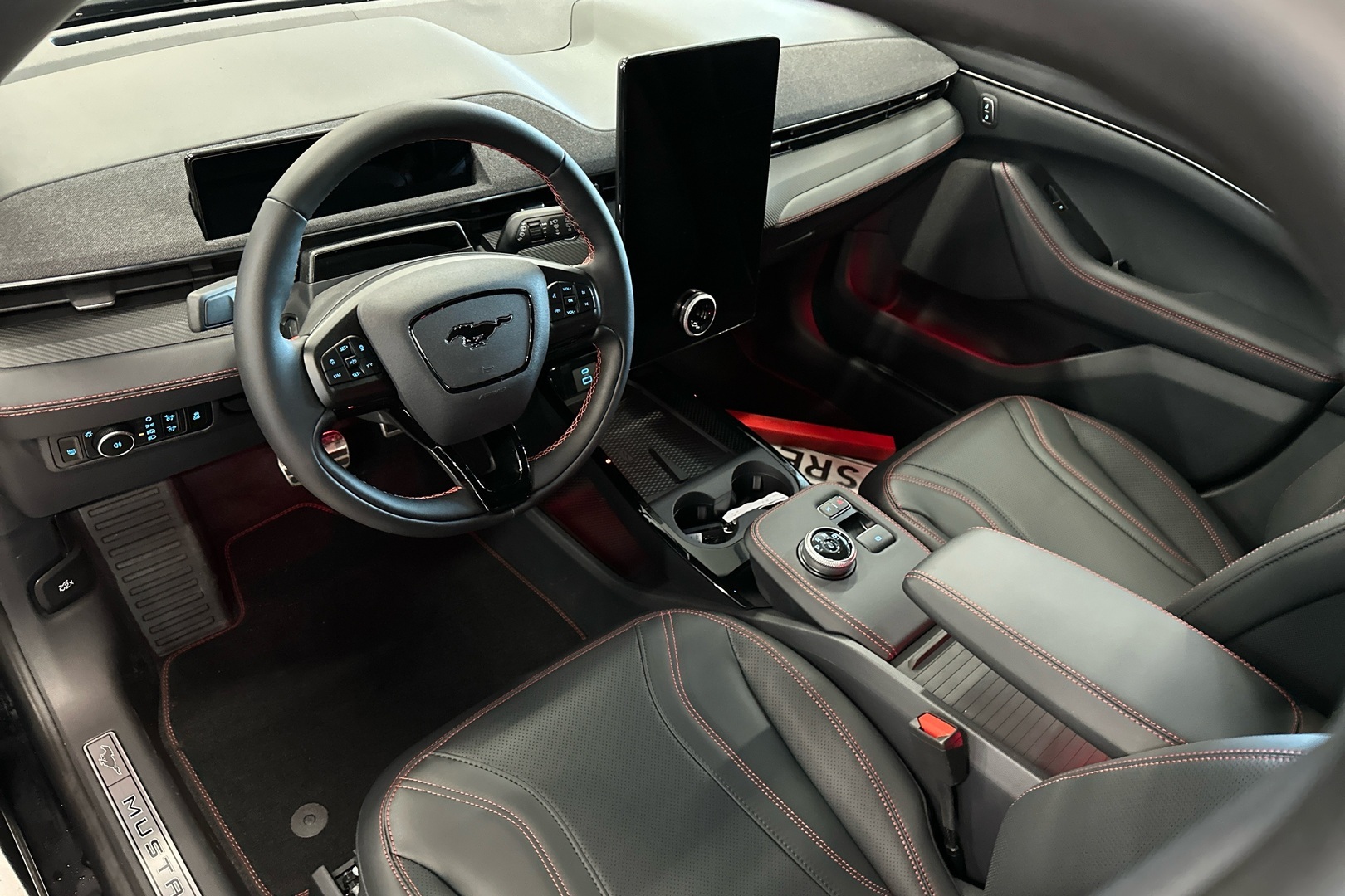 Ford Mustang Mach-E 2024, kuva 6/16