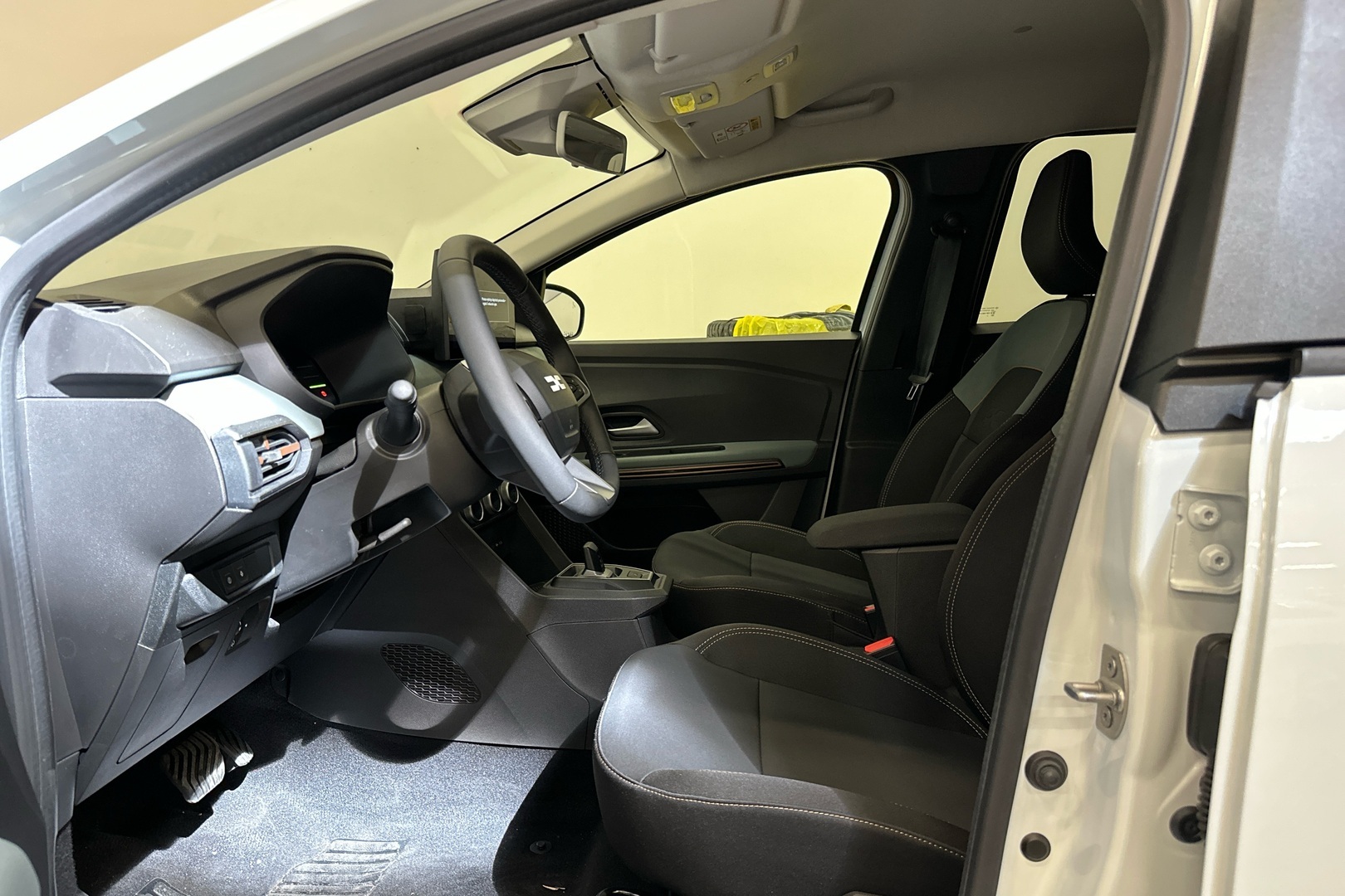 Dacia Jogger HYBRID 155 Extreme 7p 2026, kuva 7/25