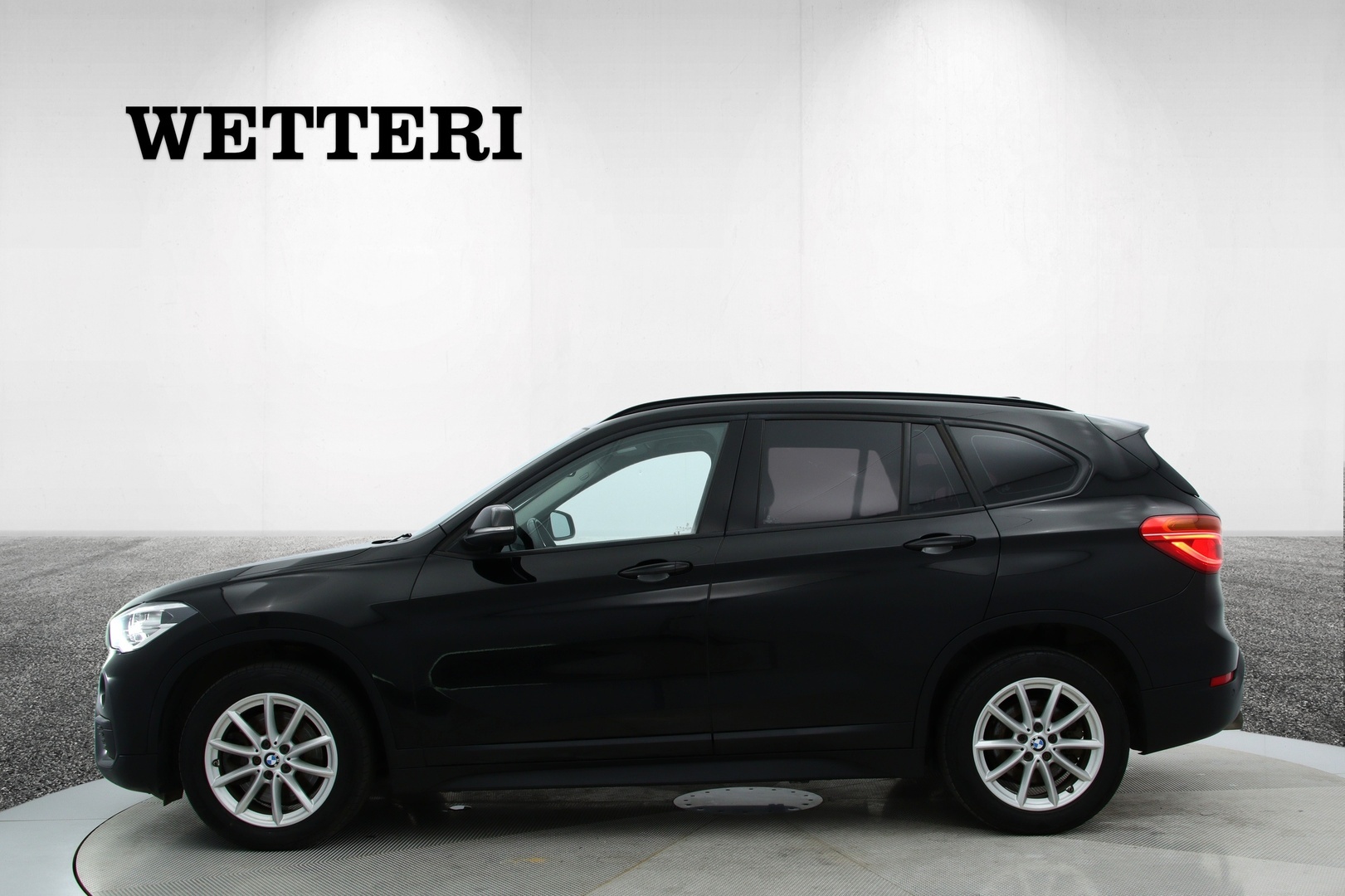 BMW X1 F48 xDrive20d A Business Pro 2019, kuva 2/43
