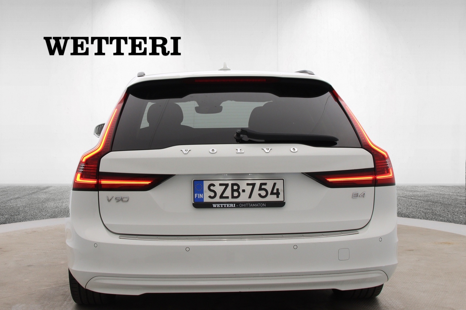 Volvo V90 B4 MHEV Momentum aut 2021, photo 4/28