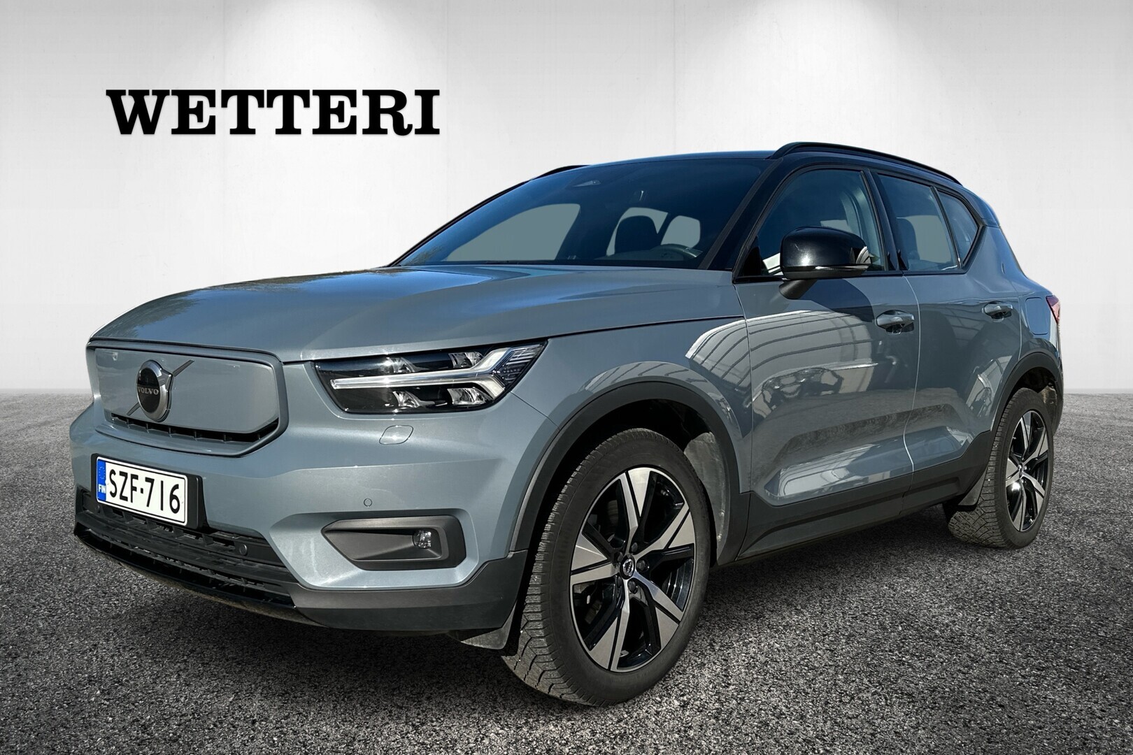 VOLVO XC40 Recharge Twin Plus aut/Vetokoukku/Peruutuskamera/Metalliväri/Mukautuva vakkari/Autopilot/ - /Sähkötoiminen kuljettajanistuin muistilla/Volvo On Call/Matkustamon esituuletus/