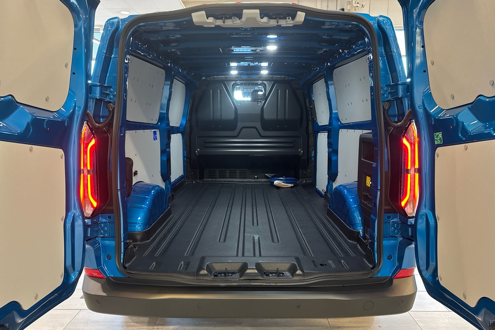 Ford Transit Custom 2025, kuva 7/17