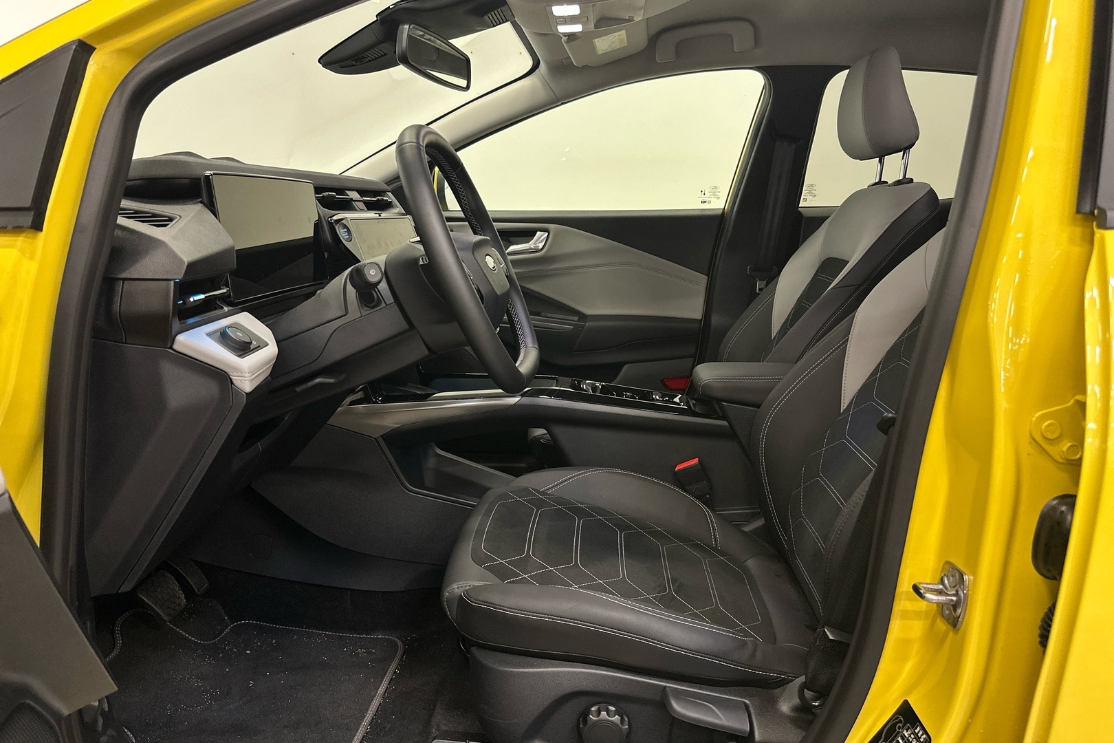 Ford Puma Gen-E 2025, kuva 7/30