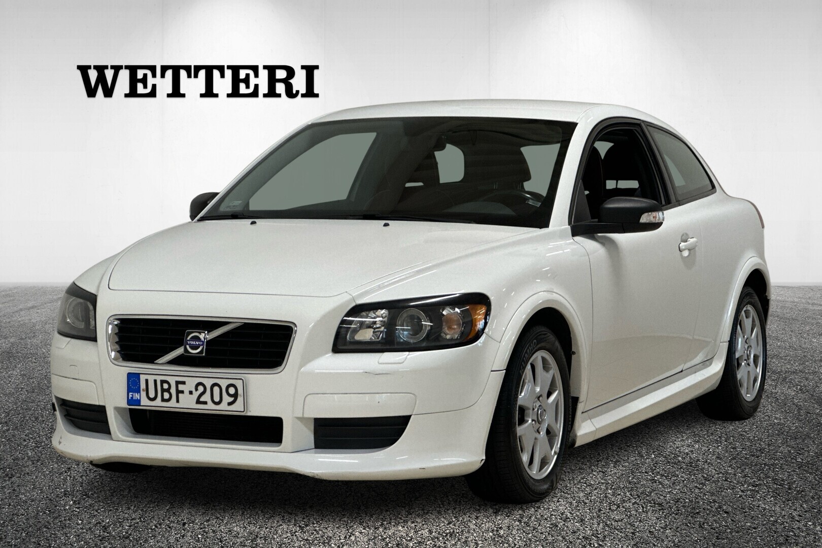 VOLVO C30 1,6 (100 hv) Kinetic man / Suomi-Auto / Lohkoläm. / 2x renkaat