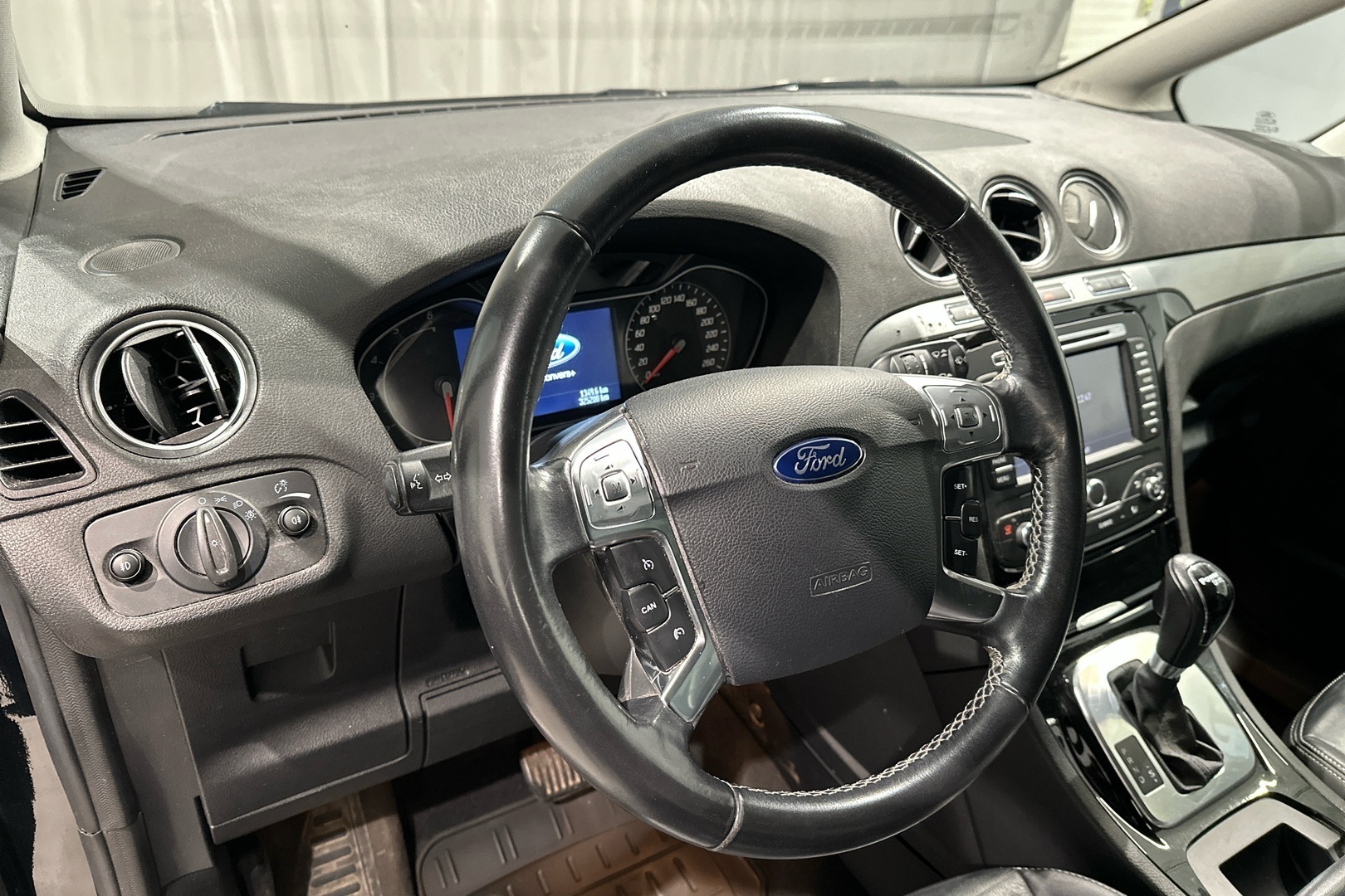 Ford S-MAX 2015, bild 7/25