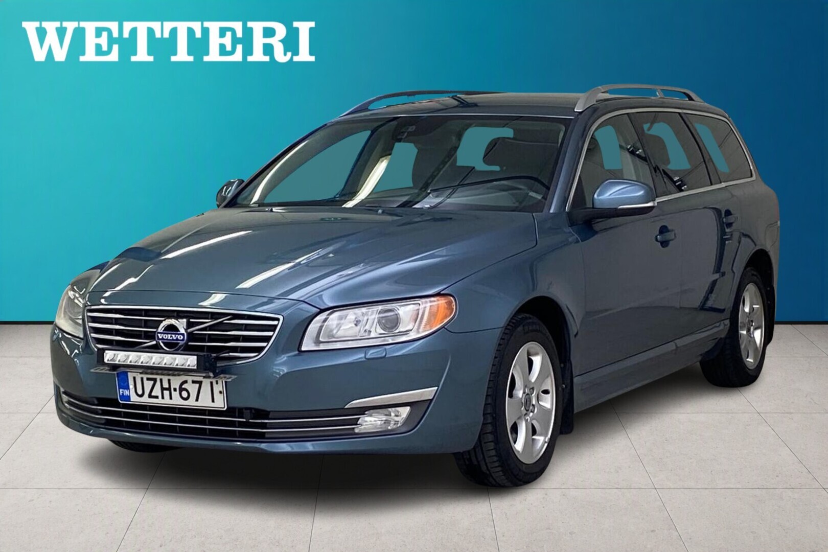VOLVO V70 D3 Summum aut / Webasto / Vetokoukku / Vakkari / Nahkaverhoilu / Keyless / Viihdenäytöt