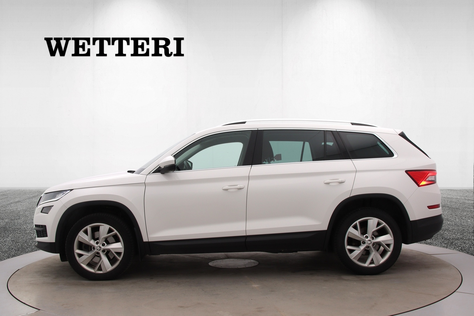 Skoda Kodiaq 2017, photo 2/27