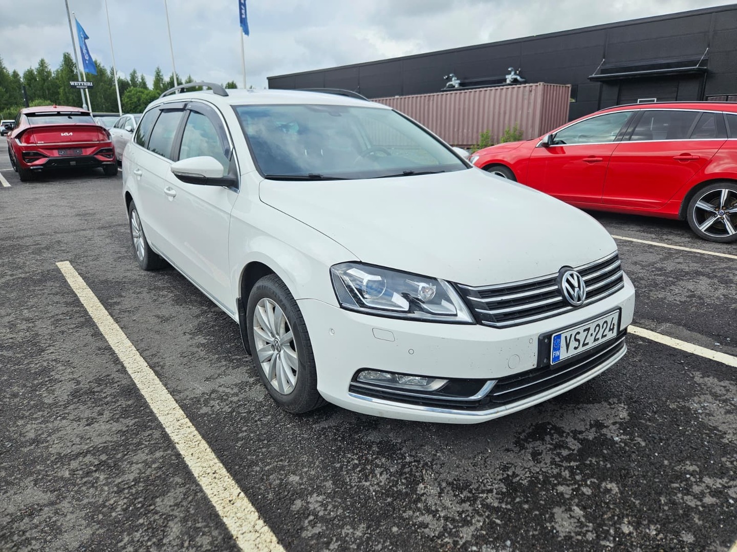 VOLKSWAGEN Passat Variant Comfortline 1,4 TSI MultiFuel 118 kW (160 hv) DSG-automaatti / Juuri tullut! / Tietoja päivitetään / - / Juuri tullut! / Tietoja päivitetään /