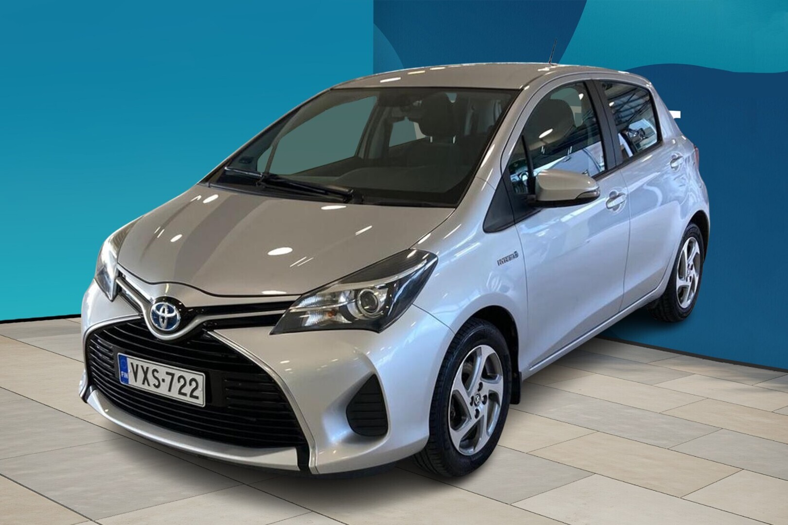 TOYOTA Yaris 1,5 Hybrid Active 5ov / Cruise / Automaatti A/C / Peruutuskamera / Navigointi / Bluetooth / Merkkiliikkeen huoltokirja - / Cruise / Automaatti A/C / Peruutuskamera / Navigointi / Bluetooth / Merkkiliikkeen huoltokirja / 2 x renkaat, talvirenkaat uudet / Metalliväri / 