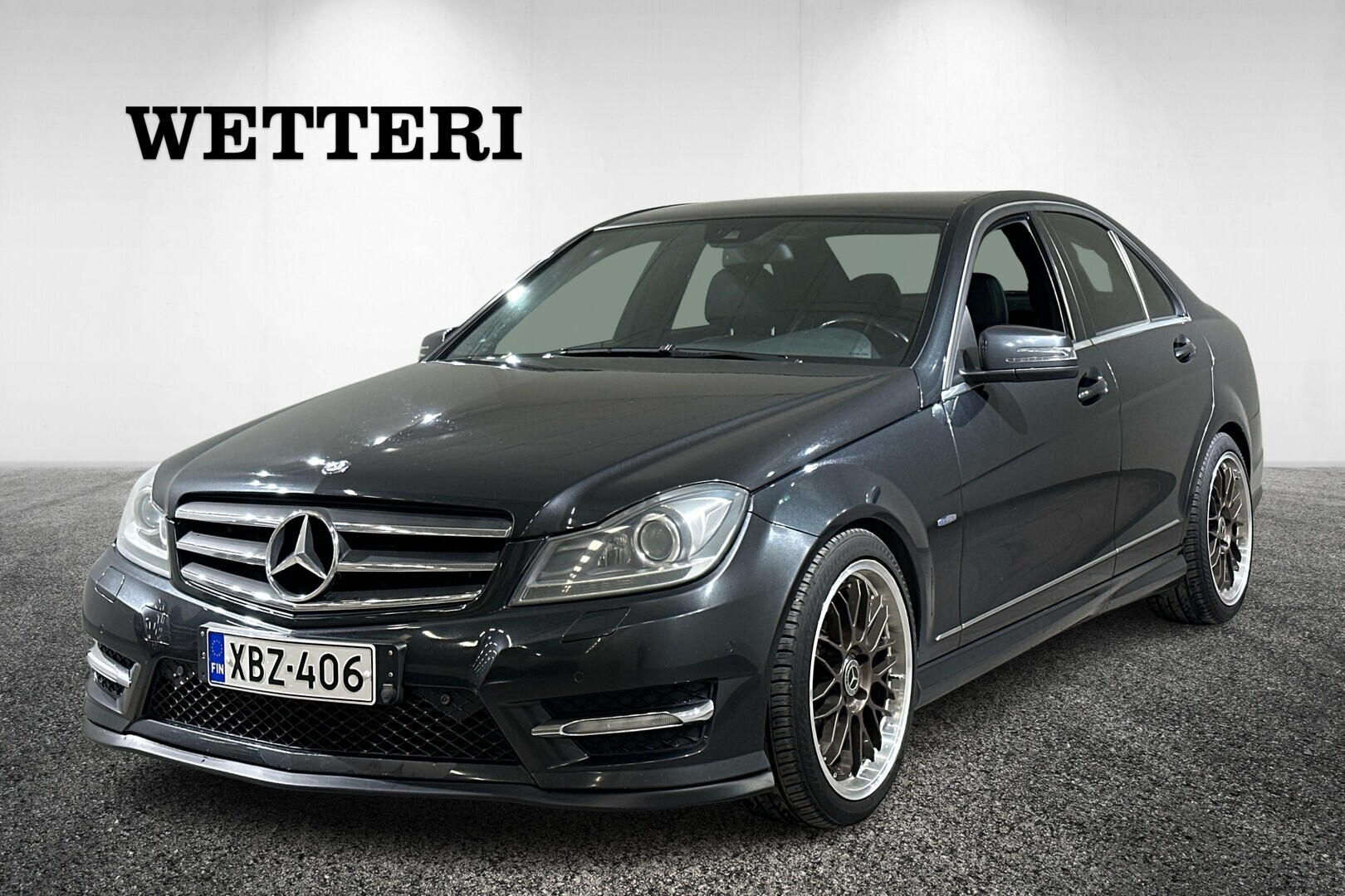 MERCEDES-BENZ C 300 CDI BE 4Matic A **AMG-Sport / 2-Renkaat / Comand / Vakkari** - Yksilö / AMG-Sport / 2-Renkaat / Comand / Vakkari**