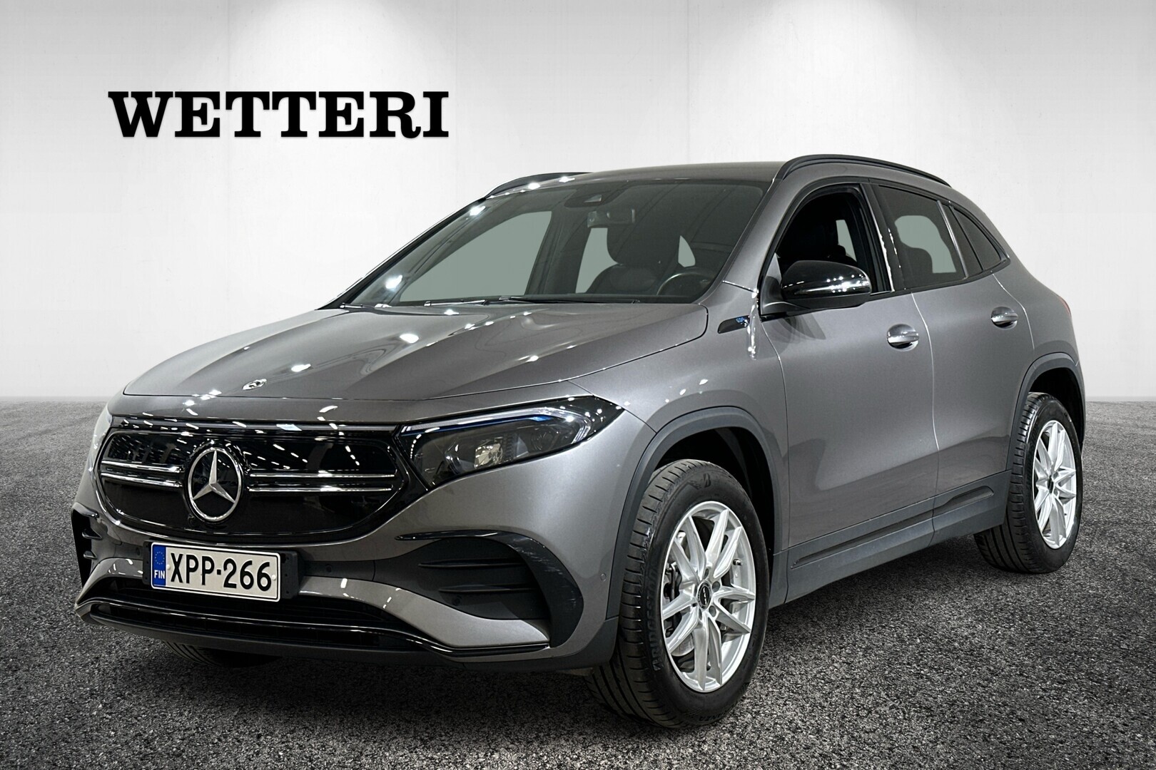MERCEDES-BENZ EQA 250 Business - ** Koukku / Navi / Muisti penkit / Keyless **