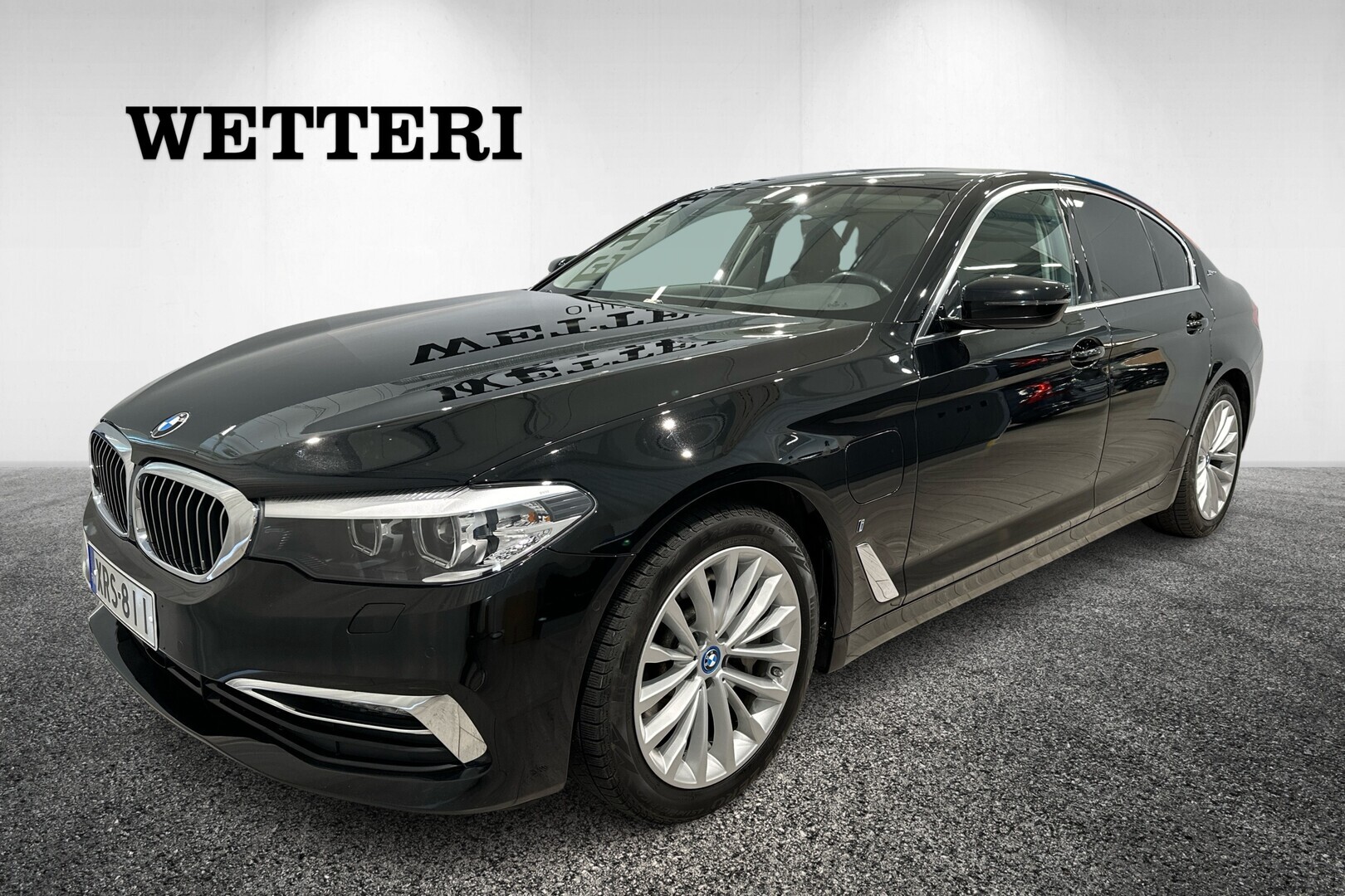 BMW 530 G30 Sedan 530e A iPerformance Launch Edition Sport ** ACC / Harman & Kardon / Dakota nahat / Prof. Navi / P.Kamera / Juuri tullut ** - ** ACC / Harman & Kardon / Dakota nahat / Prof. Navi / P.Kamera / Juuri tullut **