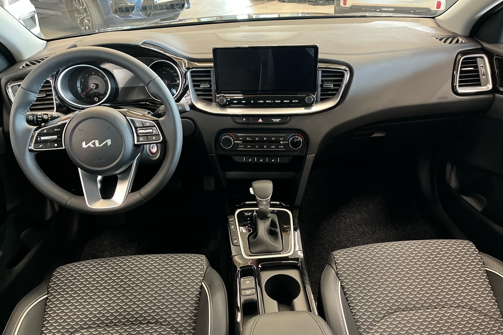 Kia Xceed 1,6 T-GDI 150hv EX DCT 2026, kuva 7/15