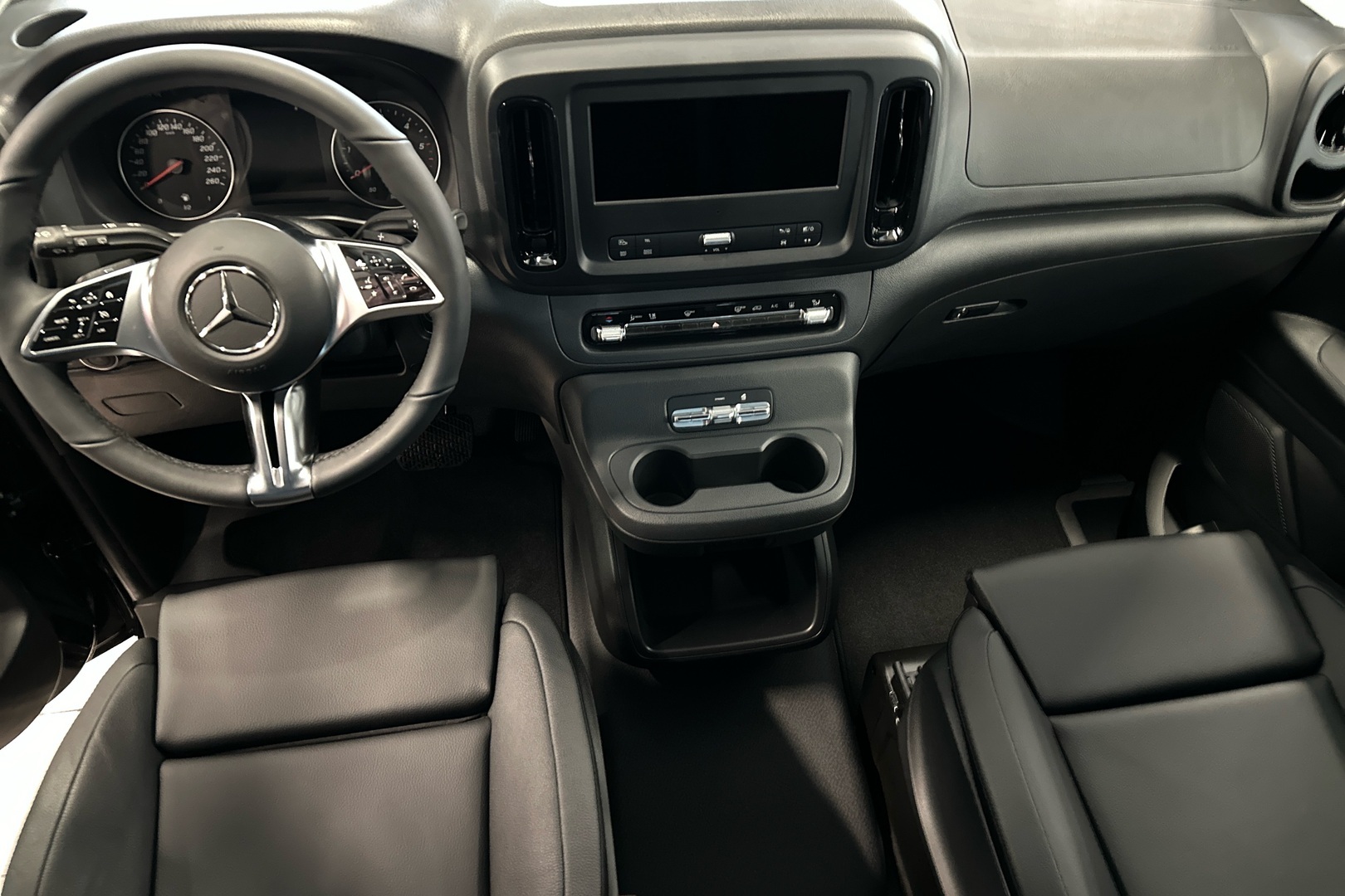 Mercedes-Benz Vito 2026, kuva 7/23