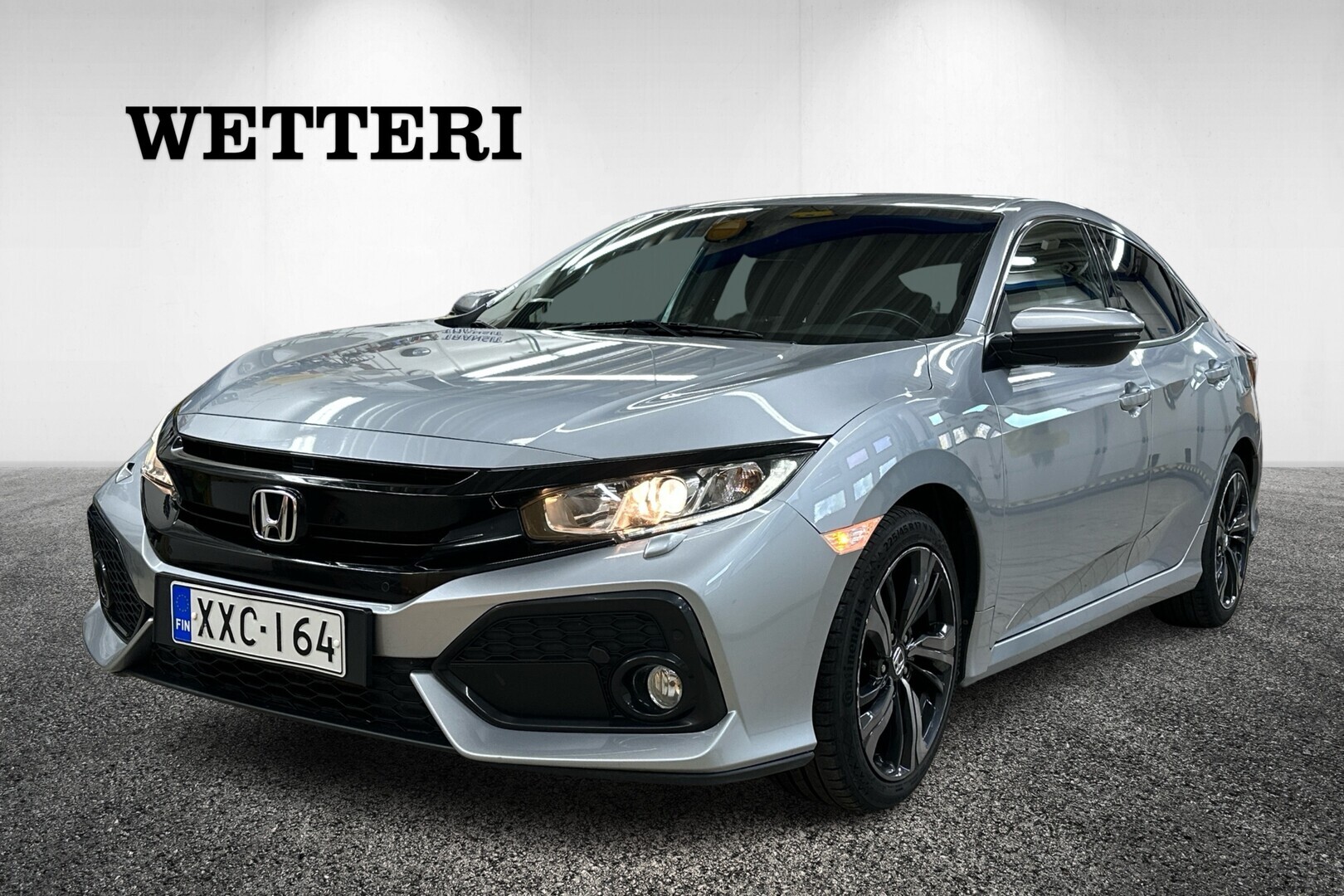 HONDA Civic HB 129 hv Sport AT - Peruutuskamera / Lämmitetyt etuistuimet / Kahdet renkaat