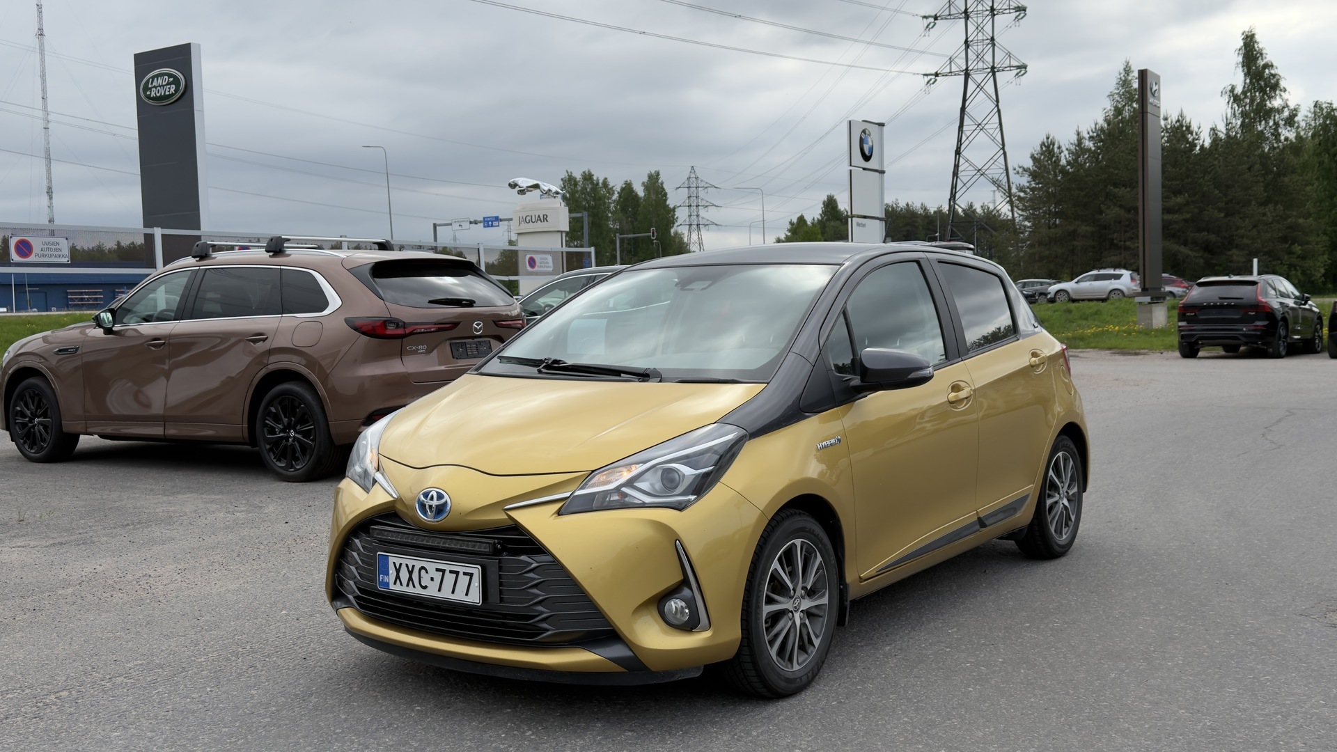 TOYOTA Yaris 1,5 Hybrid Y20 Gold Edition / Juuri tullut! Pyydä tarjous jo nyt: 0417311818