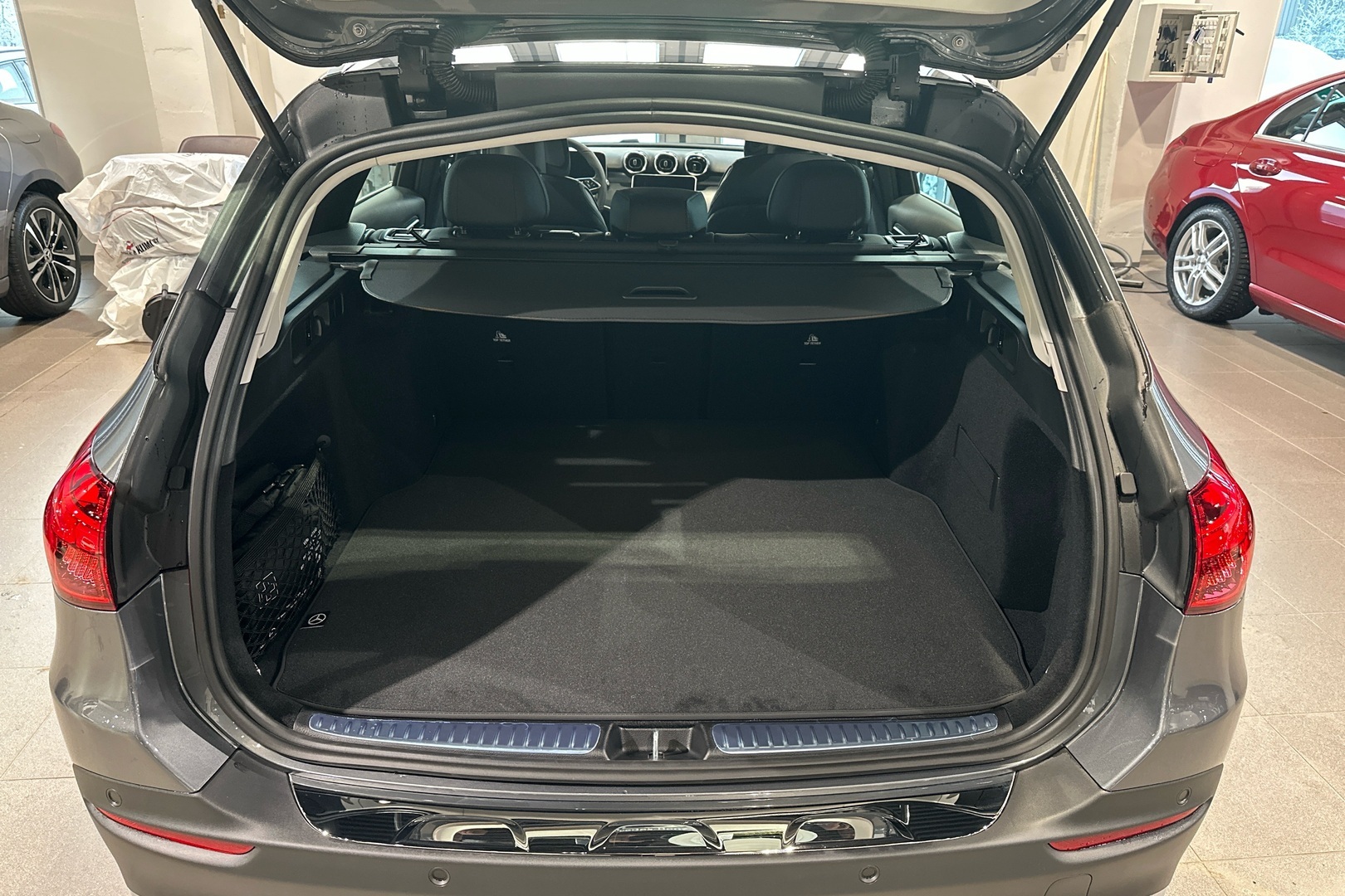 Mercedes-Benz C 200 4MATIC A All-Terrain 2026, kuva 7/10
