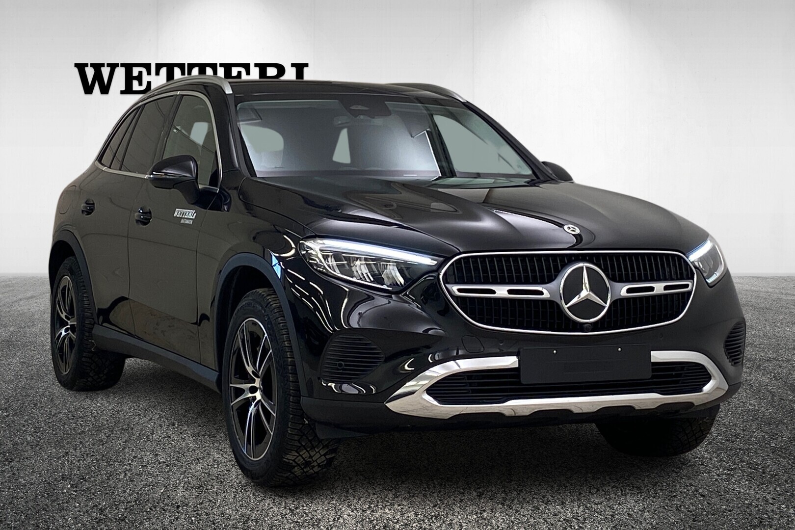 MERCEDES-BENZ GLC 300 de 4MATIC A - 2x renkailla / Navi / Pysäköintipaketti / Esittelyauto 2024 / Sähköinen toimintamatka jopa 119km! /