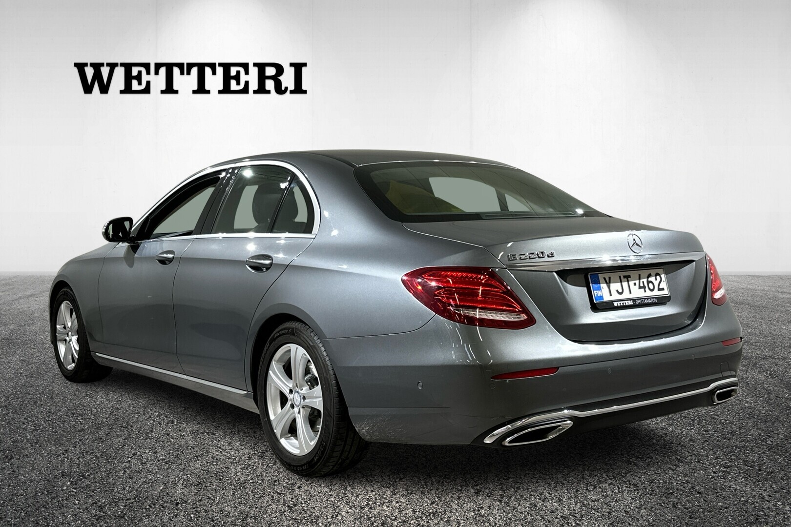 Mercedes-Benz E 220 d A Business 2016, kuva 6/26