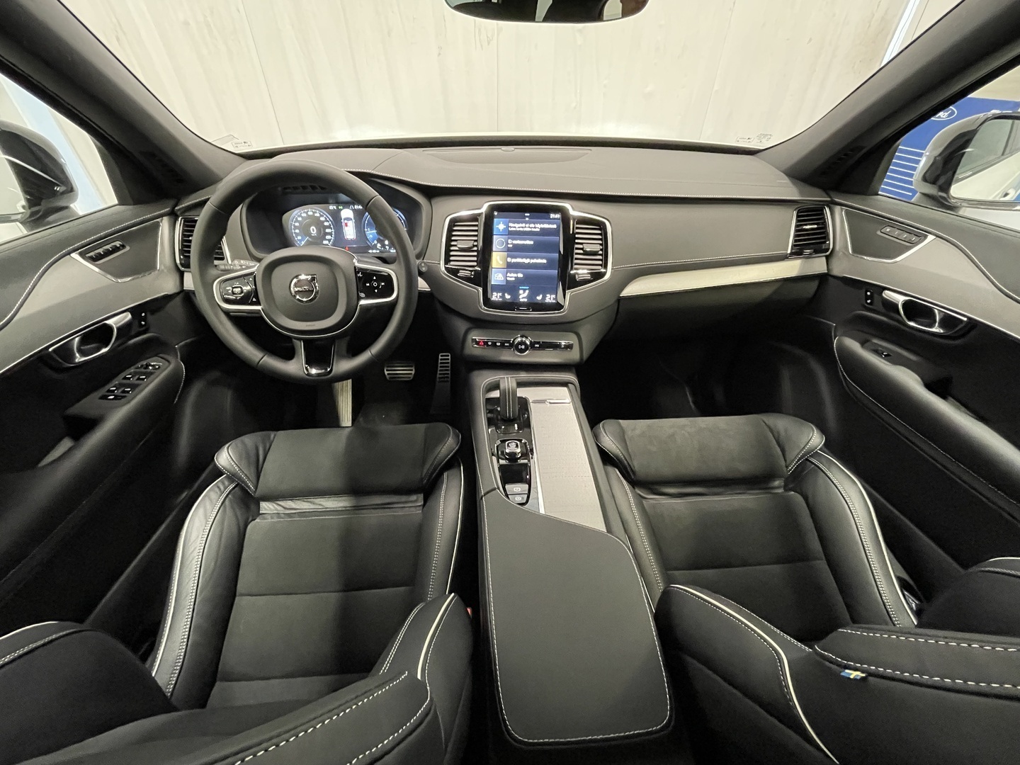 Volvo XC90 B5 AWD D-MHEV R-Design aut 2022, kuva 7/19