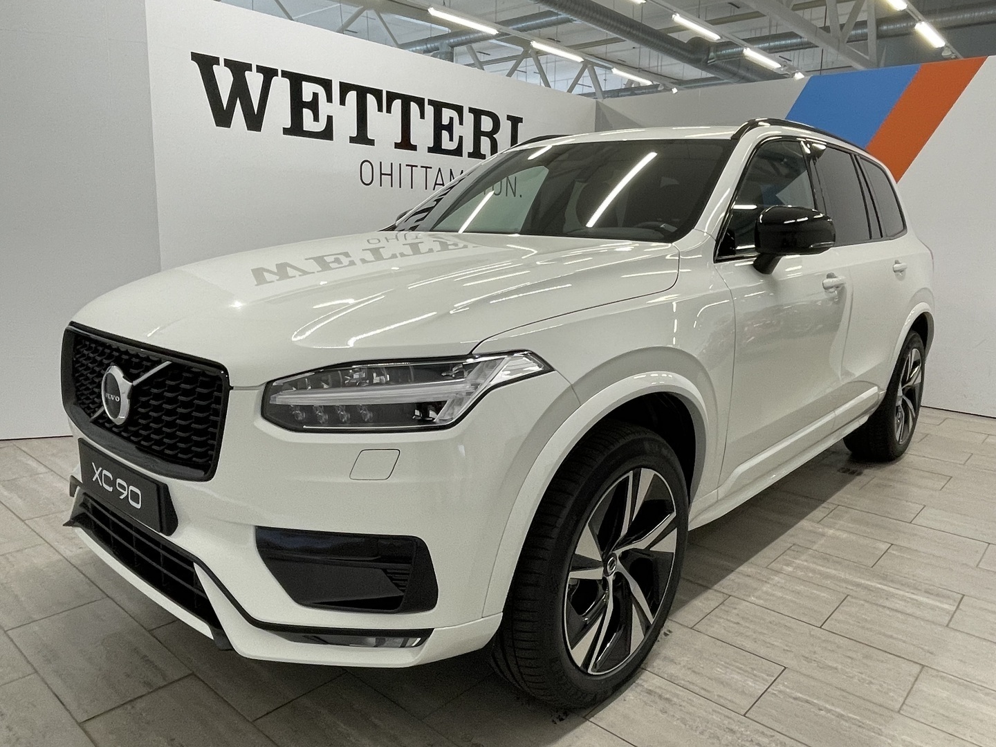 VOLVO XC90 B5 AWD D-MHEV R-Design aut - ** 1.Om Suomi-Auto / Webasto / Vetokoukku / 7-Paikkainen / Hieno R-Desing **
