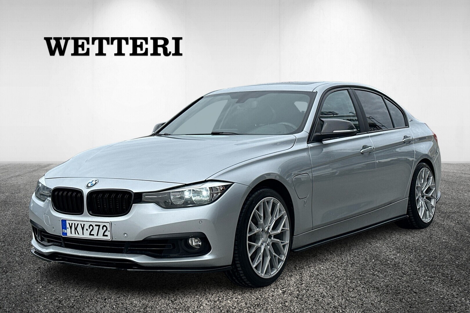 BMW 330e F30 Sedan 330e A Business Luxury** Tulossa myyntiin! / Pyydä tarjous jo nyt** - // Nahkaverhoilu, Kattoluukku, Prof.Navi, Sporttipenkit //