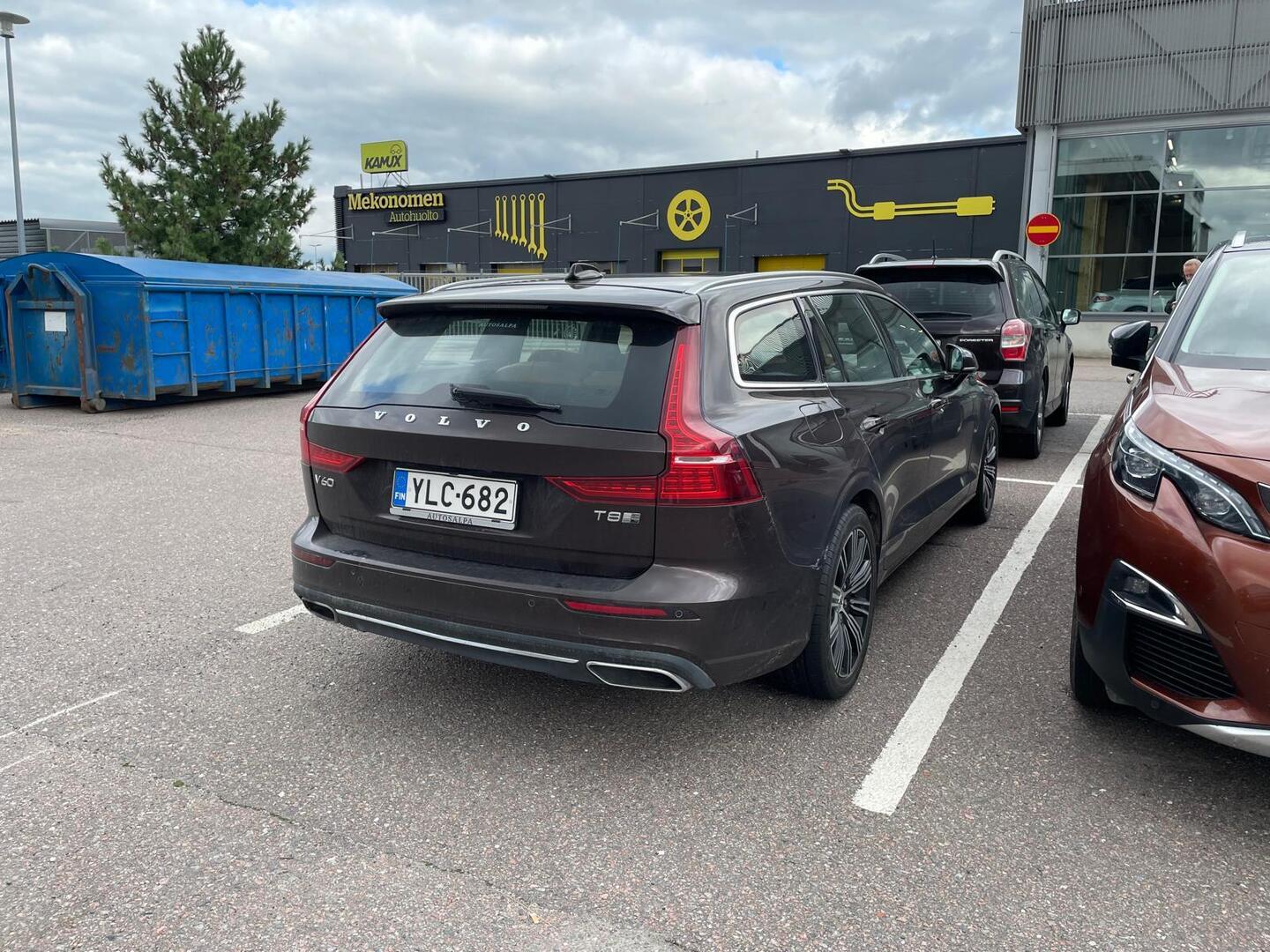 Volvo V60 T8 AWD Inscription aut. 2019, kuva 3/6