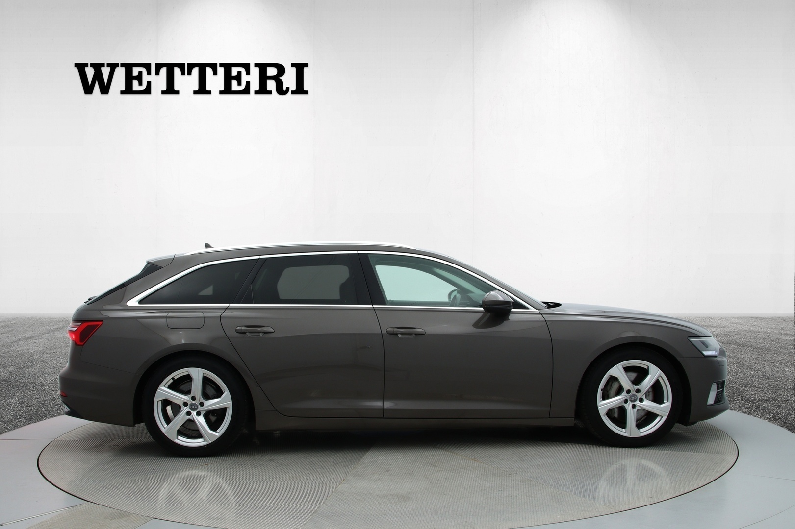 Audi A6 2020, photo 6/26