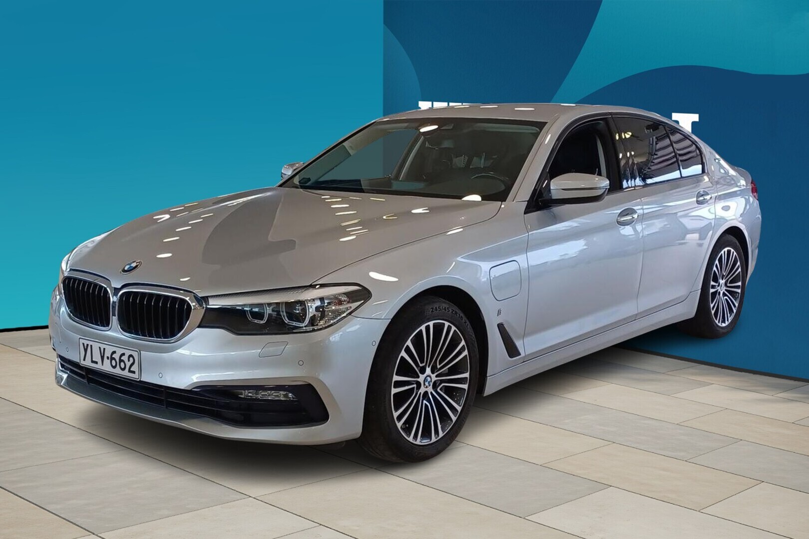 BMW 530 G30 Sedan 530e A Business Sport / SOH 91,2% / Sporttipenkit / Hifit / Puolinahat / Peruutuskamera / Vakionopeudensäädin / Ohjauspyörän lämmitys / Kahdet renkaat vanteineen - Juuri tullut / Kysy lisää myyjältä! / SOH 91,2% / Sporttipenkit / Hifit / Puolinahat / Peruutuskamera / Prof. navi/ Ambient / Vakionopeudensäädin / Ohjauspyörän lämmitys / Kahdet renkaat vanteineen