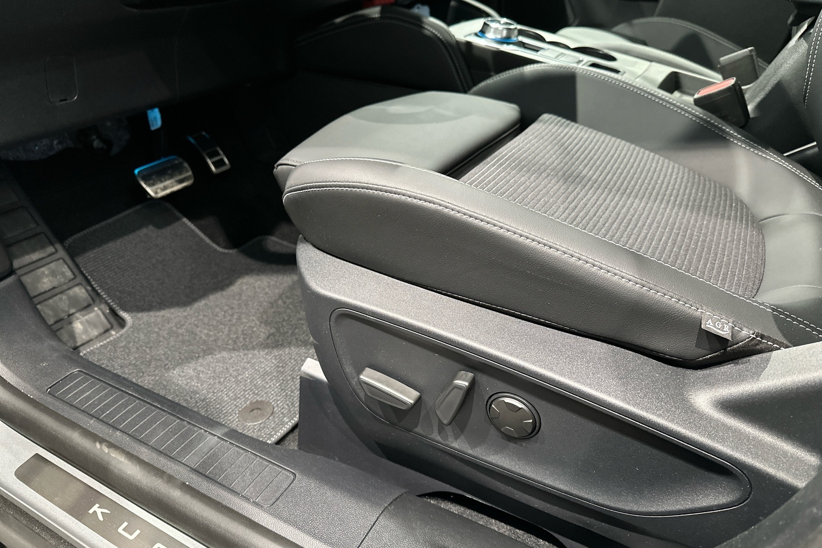 Ford Kuga 2026, photo 7/27