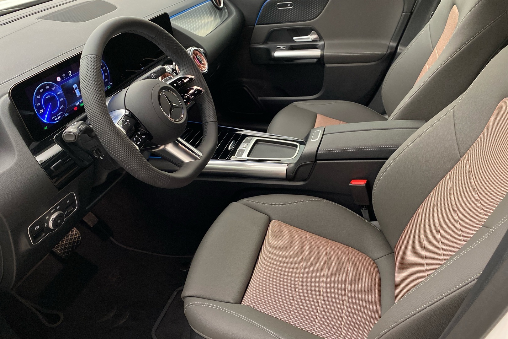 Mercedes-Benz EQA 250+ Business Edition 2026, kuva 6/17