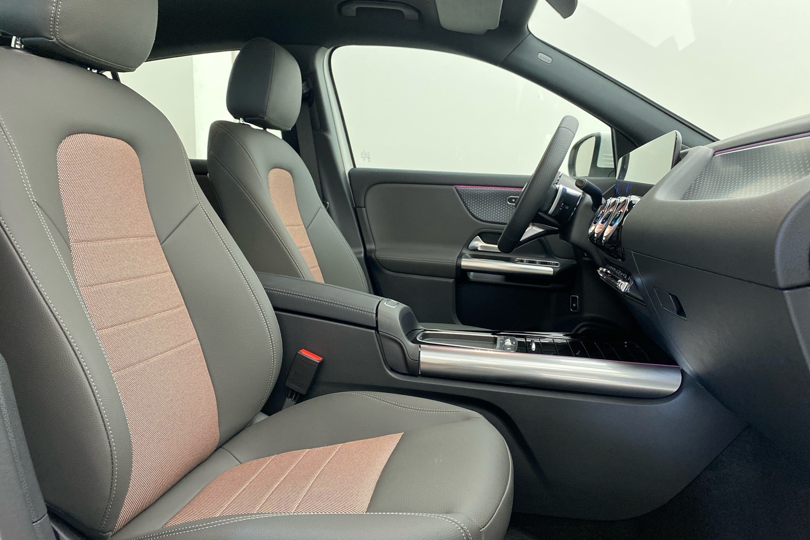 Mercedes-Benz EQA 250+ Business Edition 2026, kuva 7/17