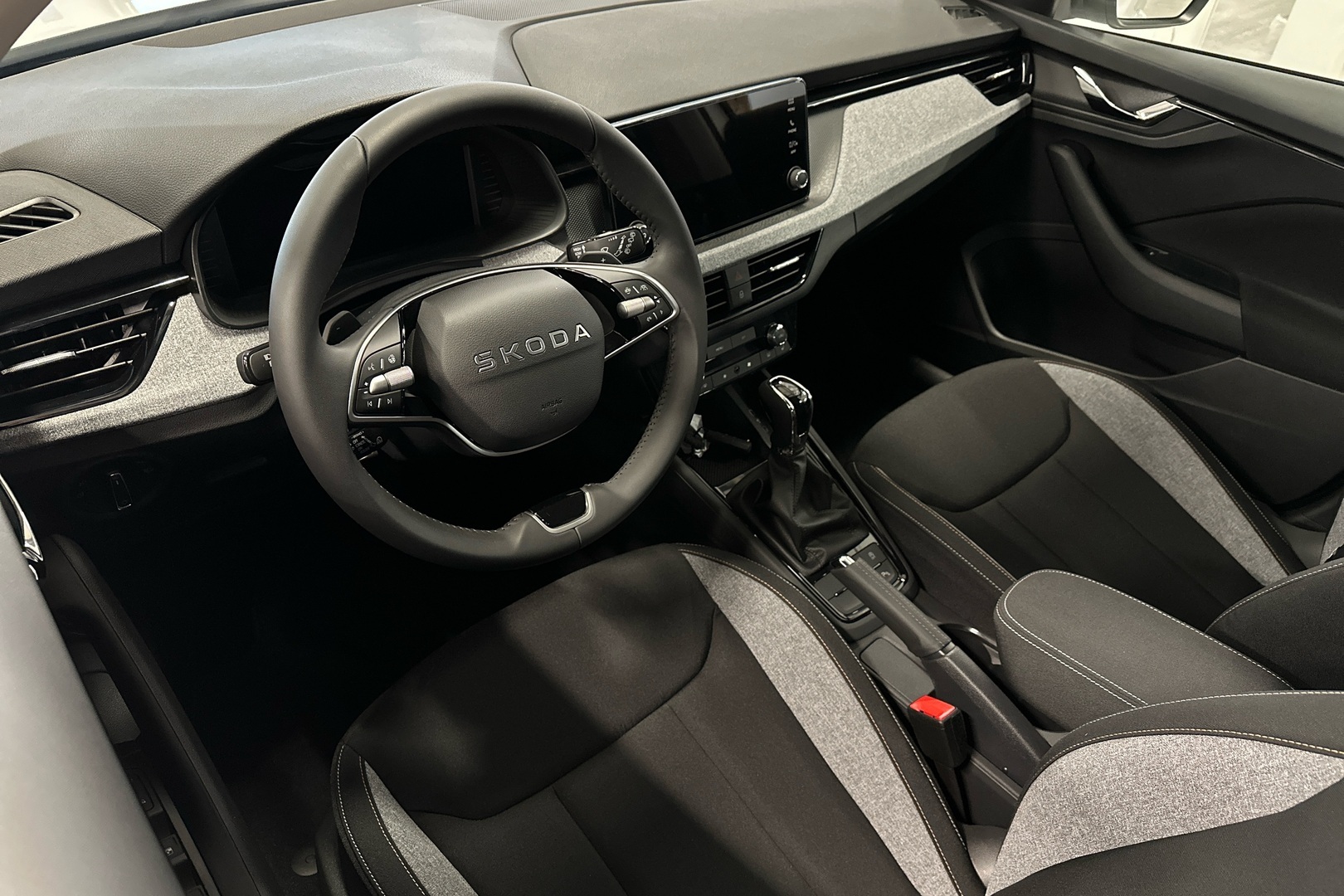Skoda Kamiq 1.0 TSI 116 Style DSG Autom. 2026, kuva 6/28