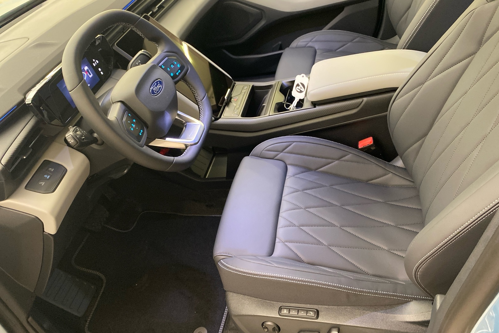 Ford Explorer 2026, kuva 6/19