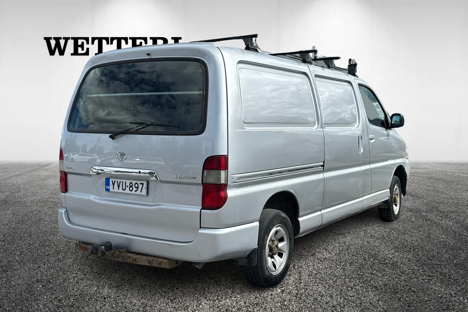 Toyota Hiace 2,5 D-4D 4WD 117 5ov pitkä 2010, kuva 2/10