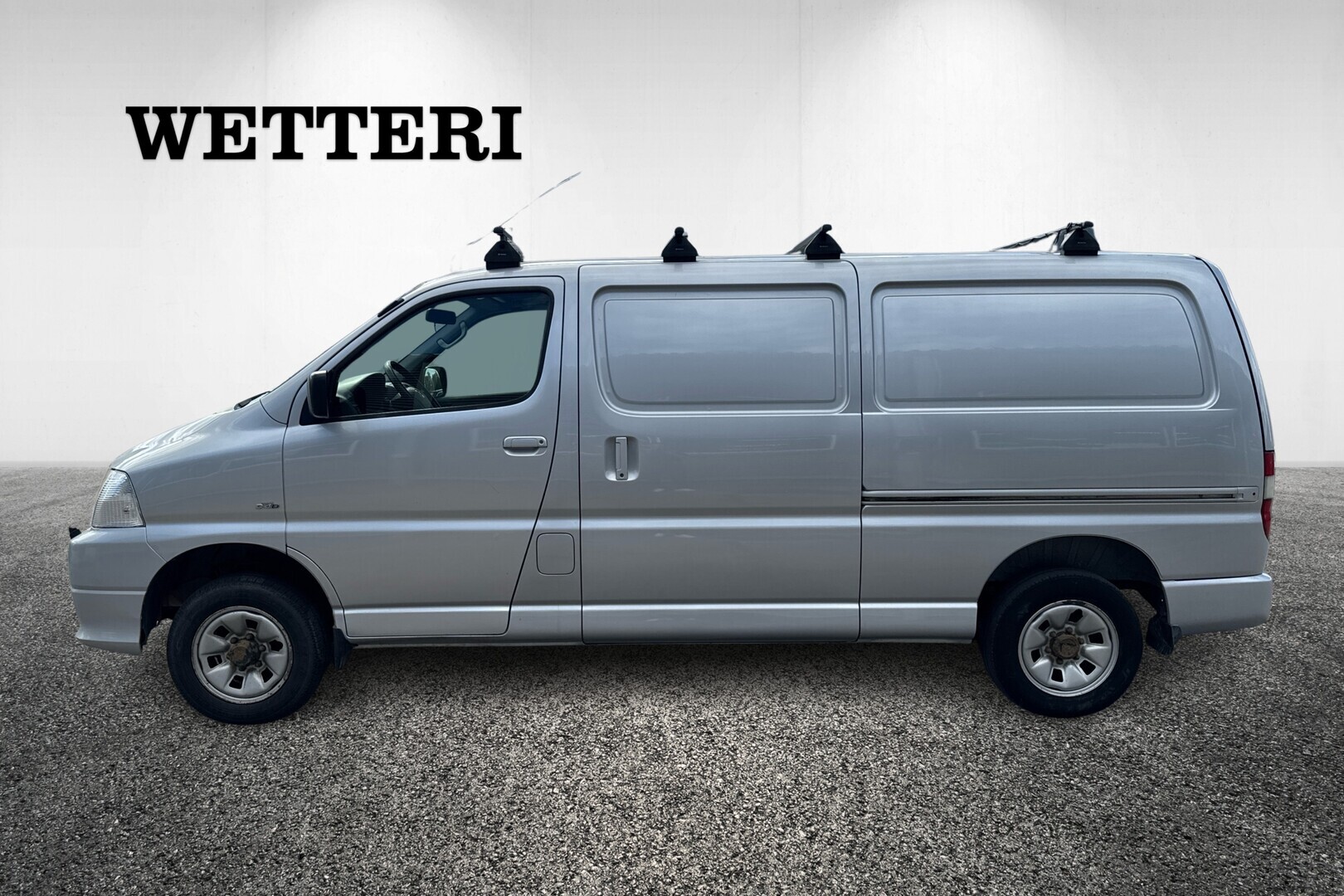 Toyota Hiace 2,5 D-4D 4WD 117 5ov pitkä 2010, kuva 4/10