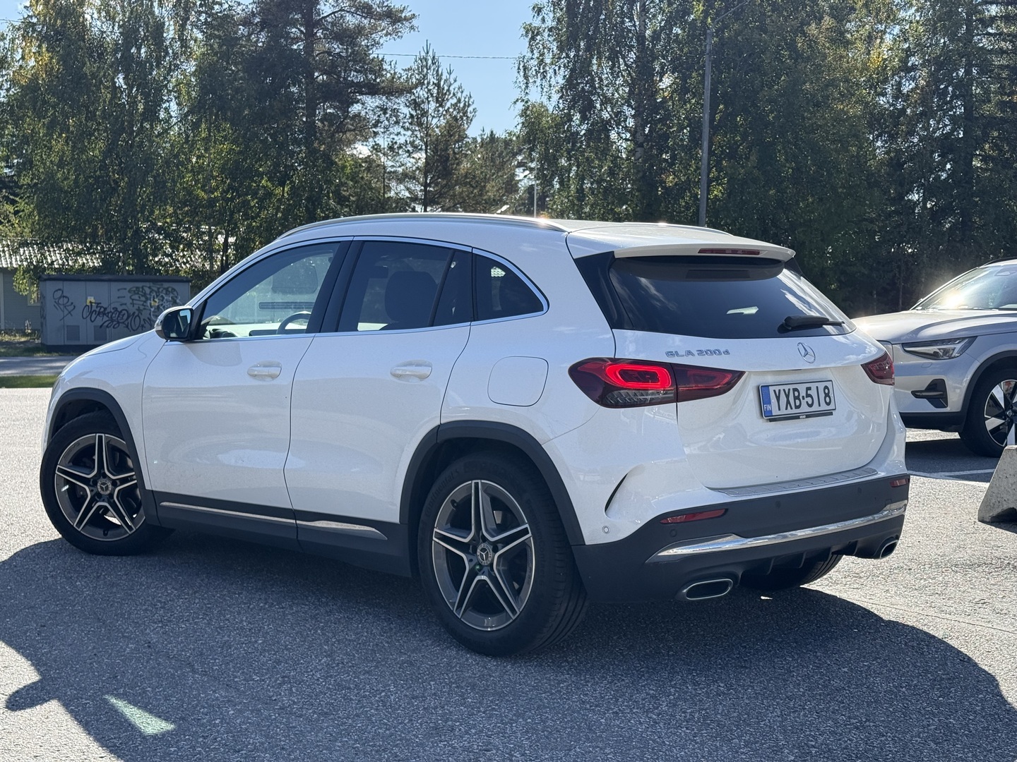 Mercedes-Benz GLA 200 d A Business AMG 2021, kuva 2/7