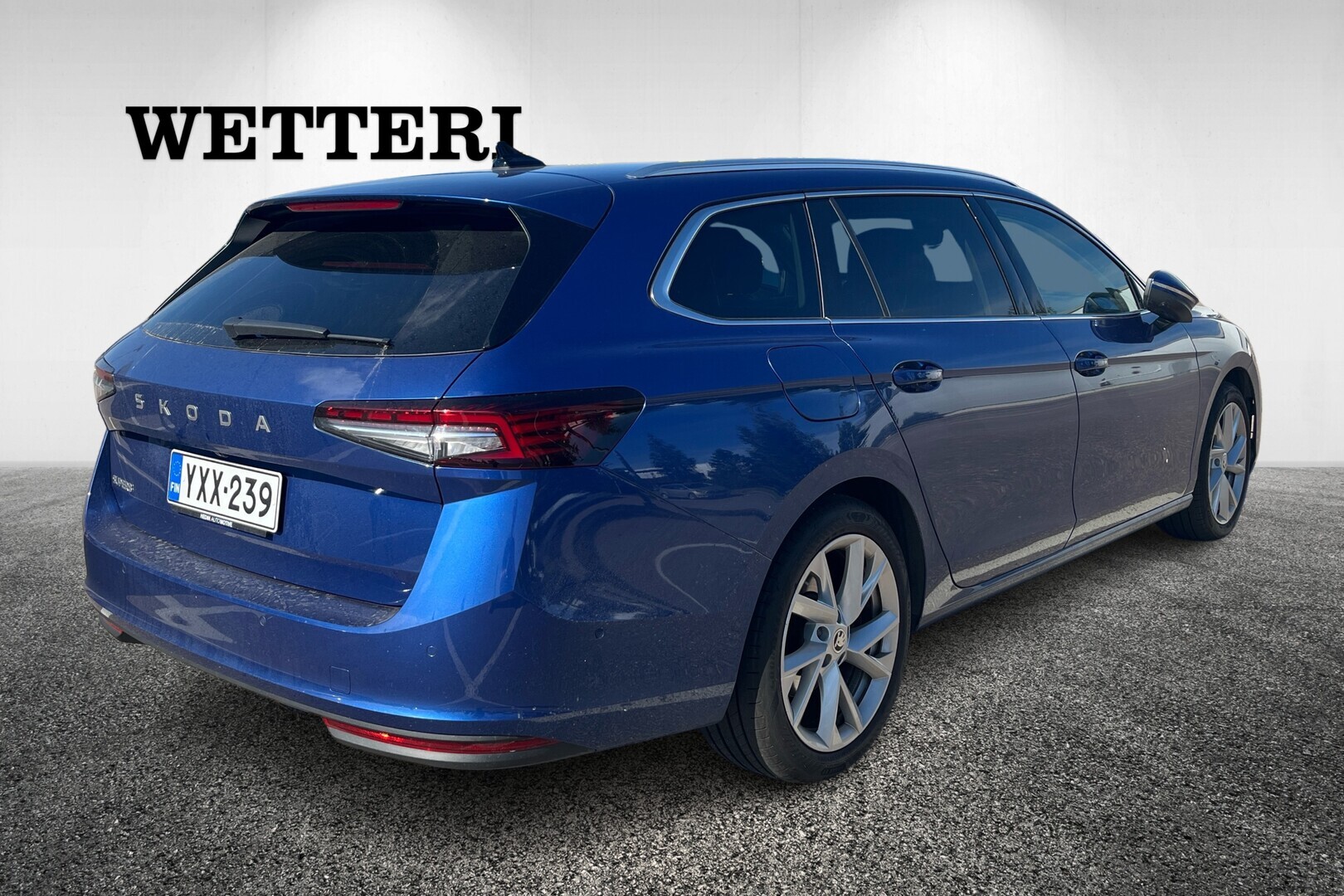 Skoda Superb 2024, photo 3/5