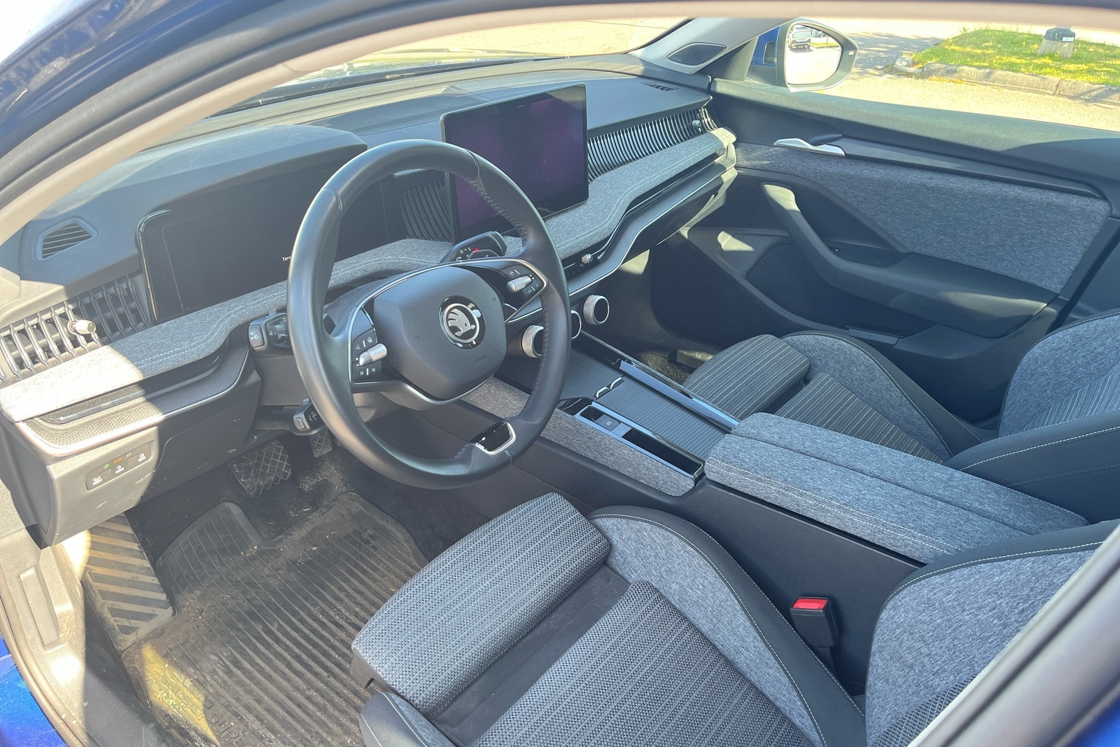 Skoda Superb 2024, photo 5/5