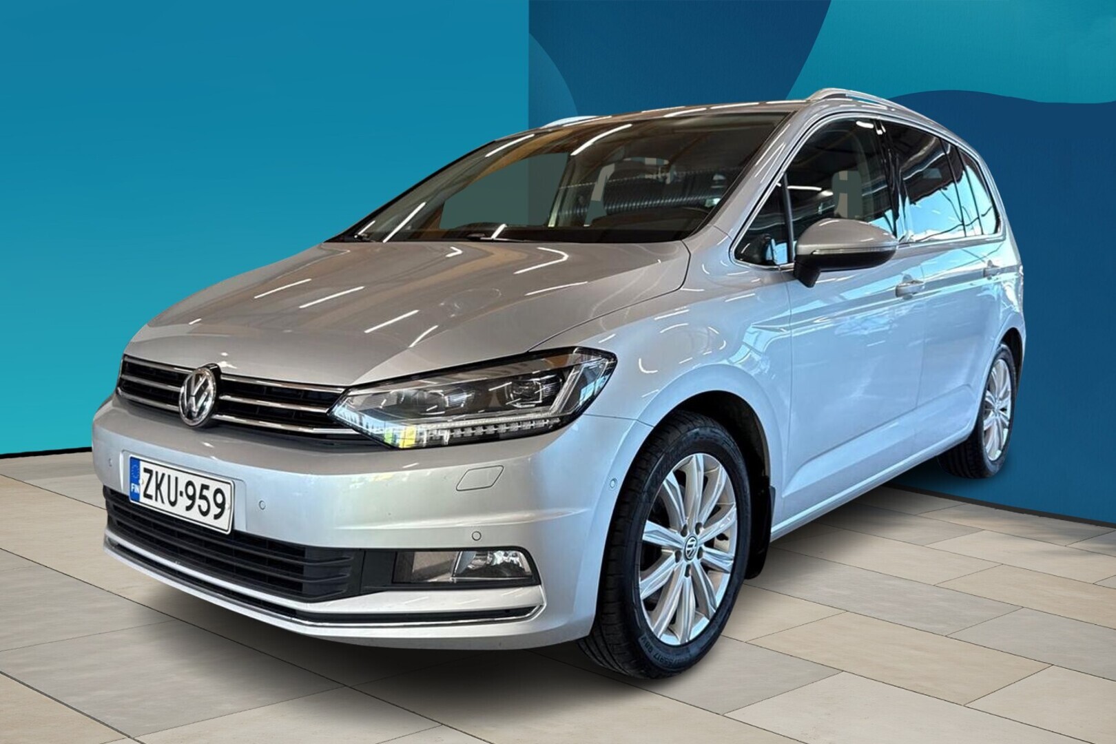 VOLKSWAGEN Touran Highline 1,4 TSI 110 kW (150 hv) DSG-automaatti // ACC / Sähkötoiminen takaluukku / Keyless / Webasto / Suomi-auto // - // ACC / Sähkötoiminen takaluukku / Keyless / Webasto / Suomi-auto //