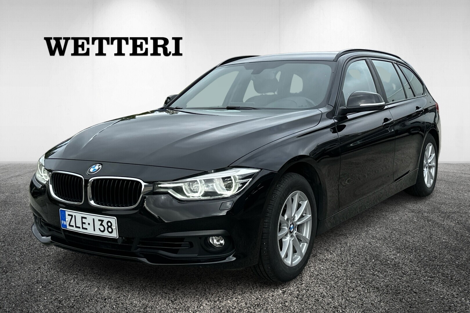 BMW 320 F31 Touring 320i A Business - Vetokoukku / Sport penkit / Vakionopeudensäädin