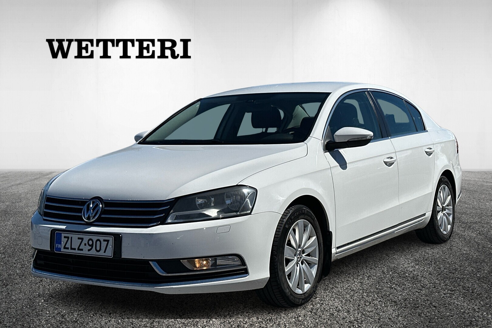 VOLKSWAGEN Passat Sedan Comfortline 1,6 TDI 77 kW (105 hv) BlueMotion Technology** Myydään huutokaupassa eniten tarjoavalle **